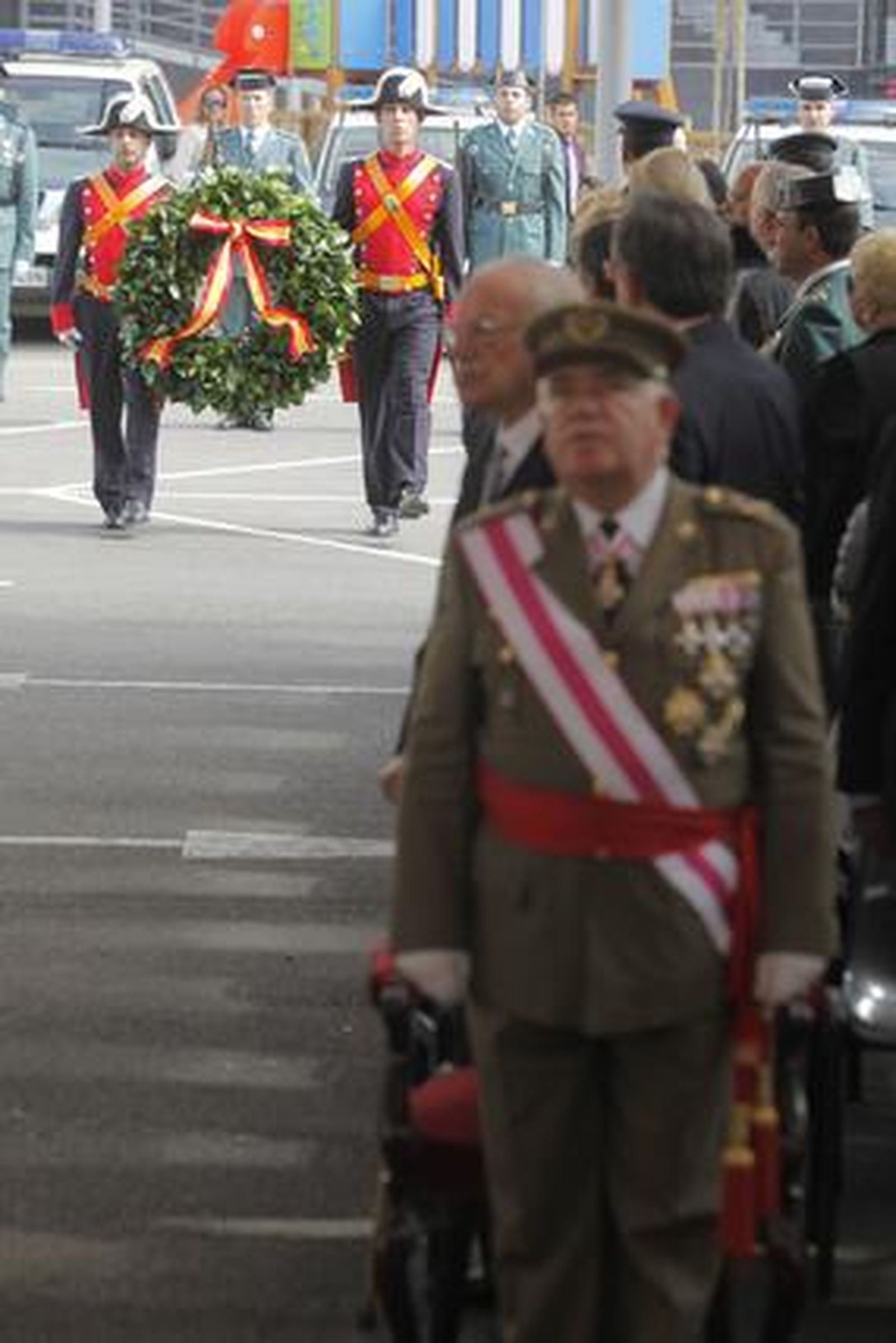 La Comandancia de la Guardia Civil de Cádiz celebra la festividad de su Patrona, la Virgen del Pilar.

Foto: Jesus Marin