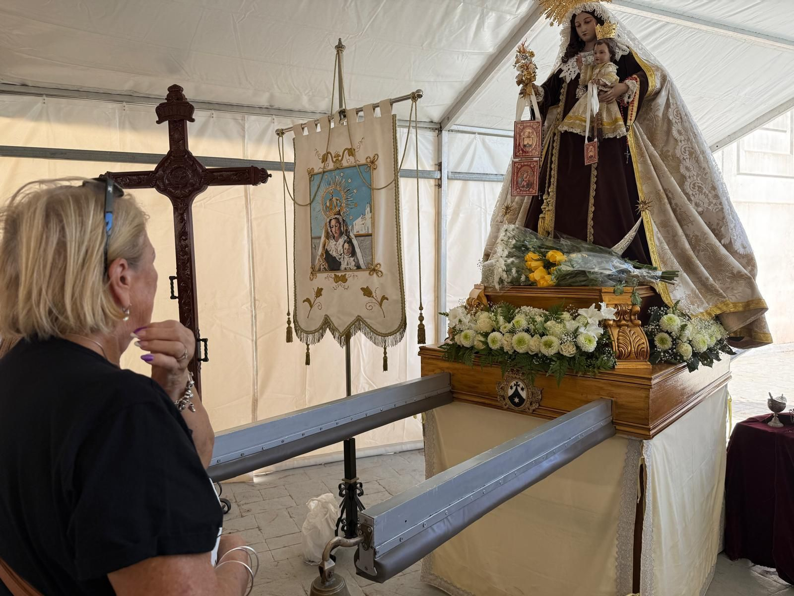 La Línea recuerda a sus difuntos con el tradicional acto en el Cementerio de San José