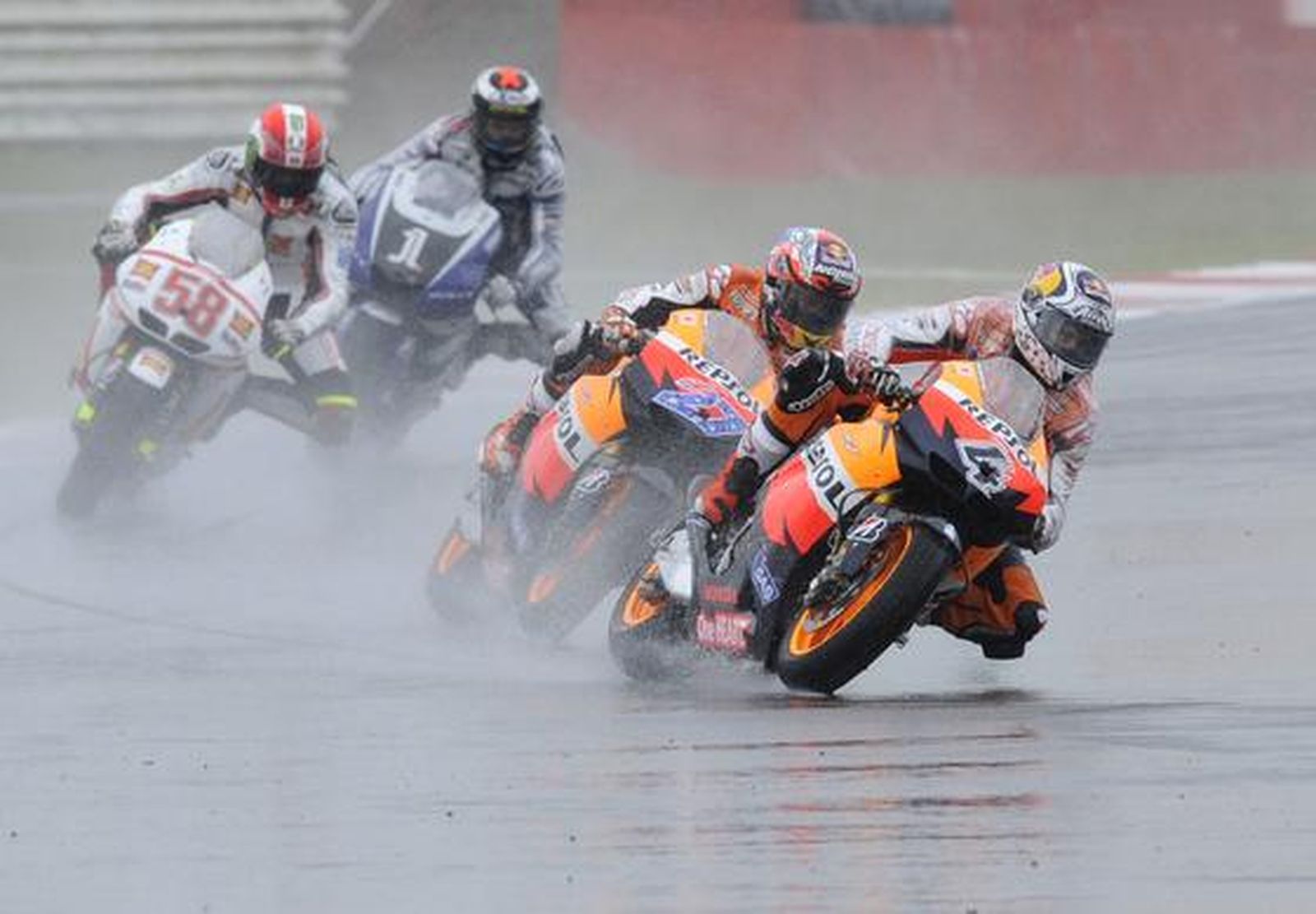 La carrera de MotoGP del Gran Premio de Gran Bretaña.

Foto: Reuters