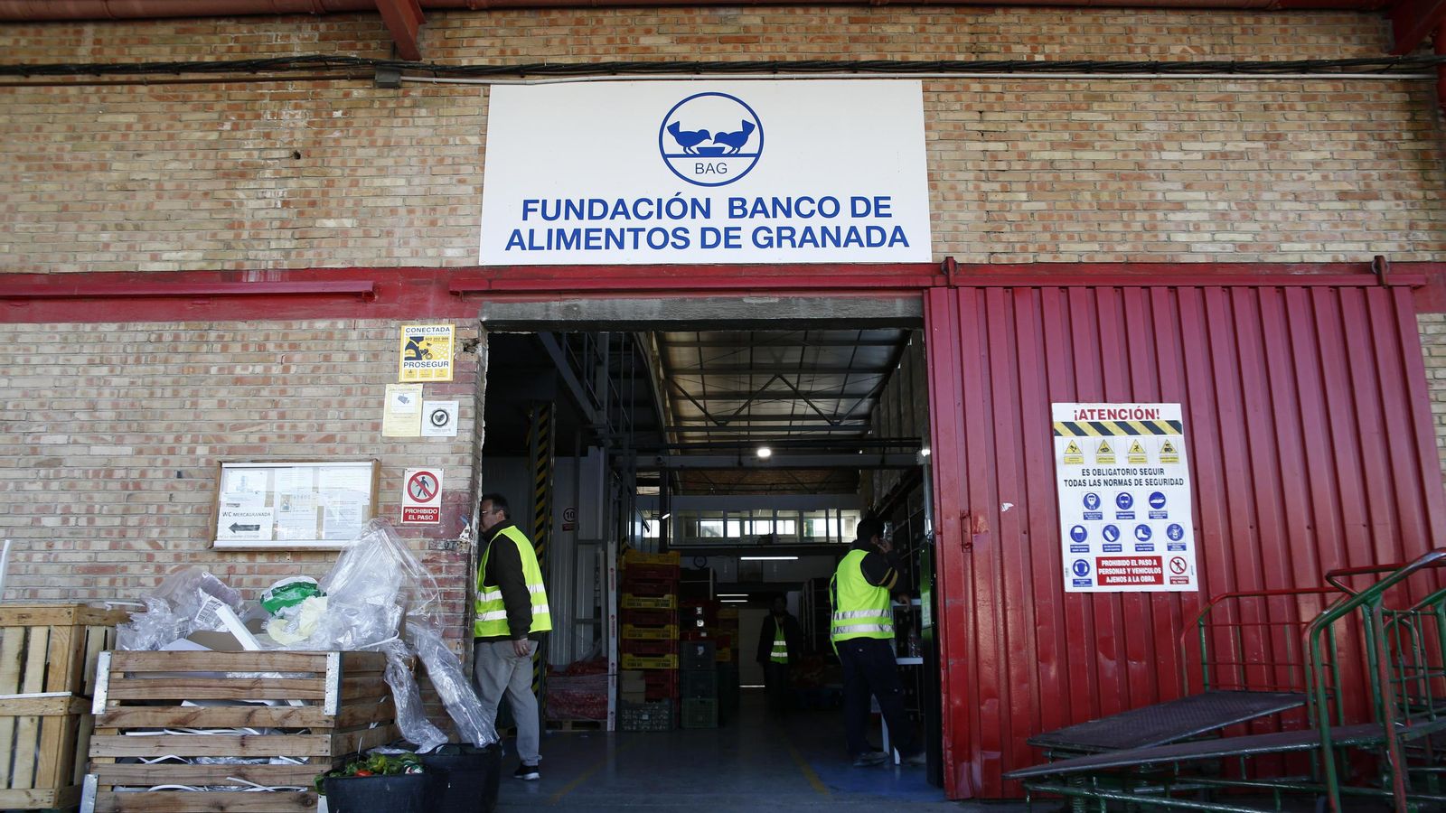 La delegación principal está situada en MercaGranada.