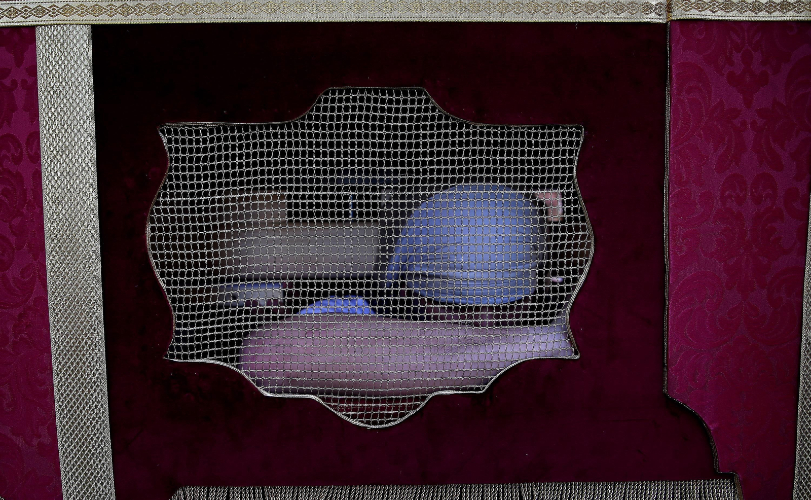 Fotos del Lunes Santo en Algeciras: Coronado de Espinas y La Columna