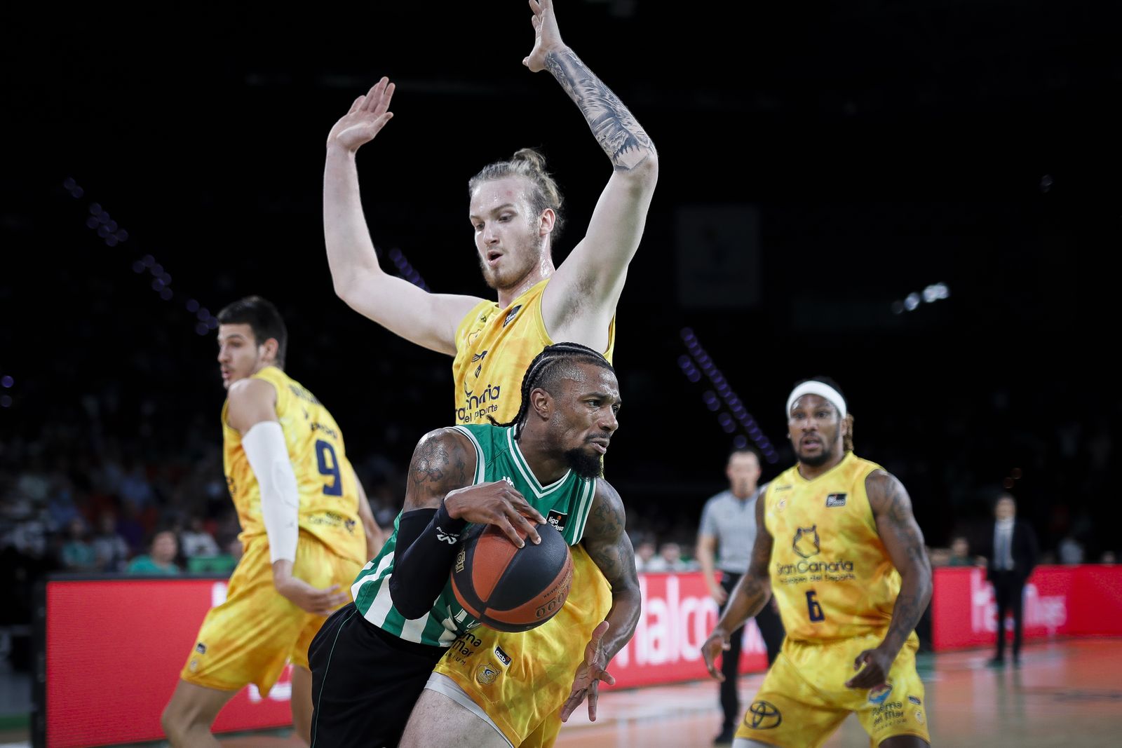 Las imágenes de la salvación del Coosur Betis