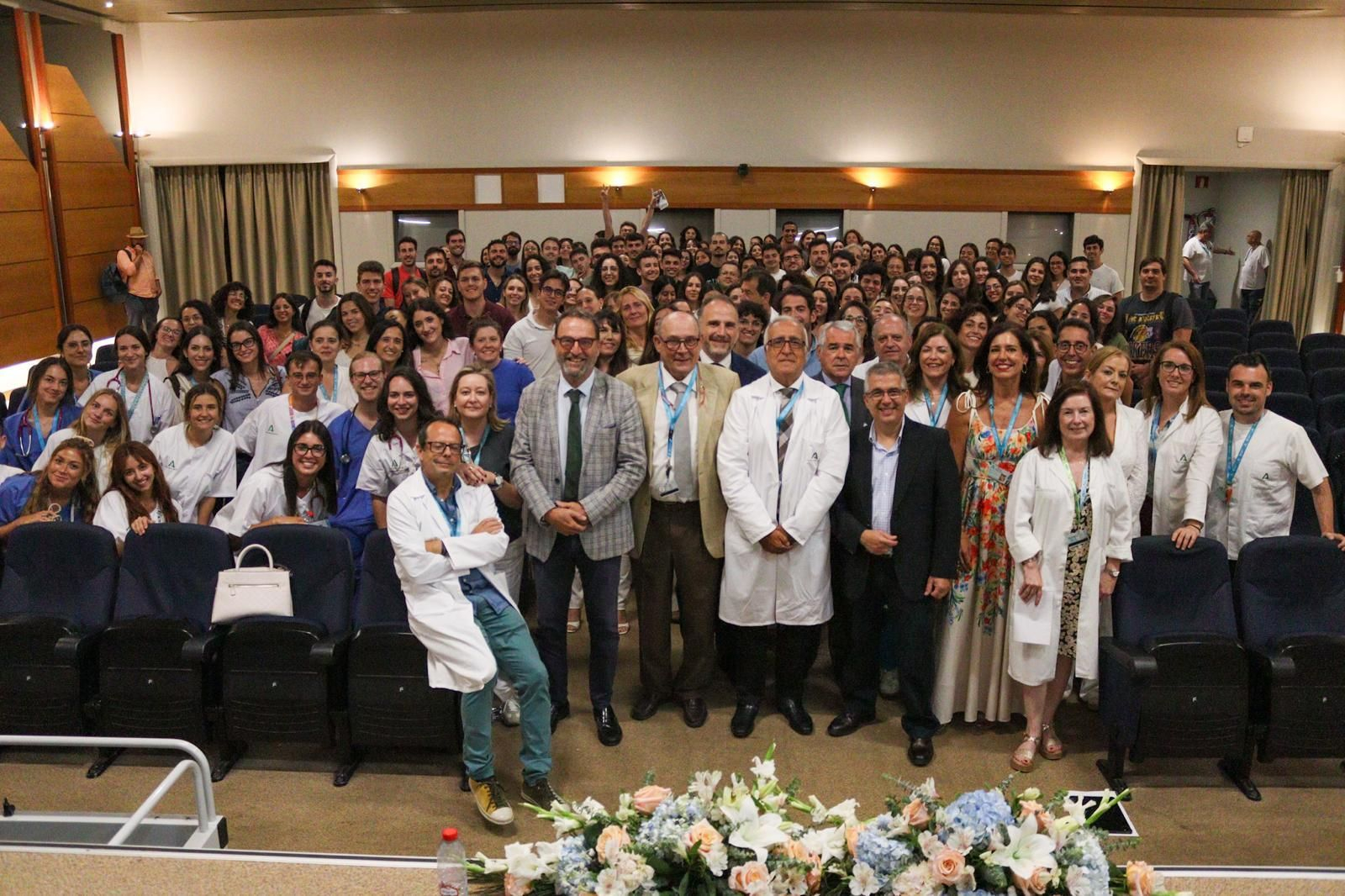 Acto de bienvenida a los residentes en el Hospital Regional.