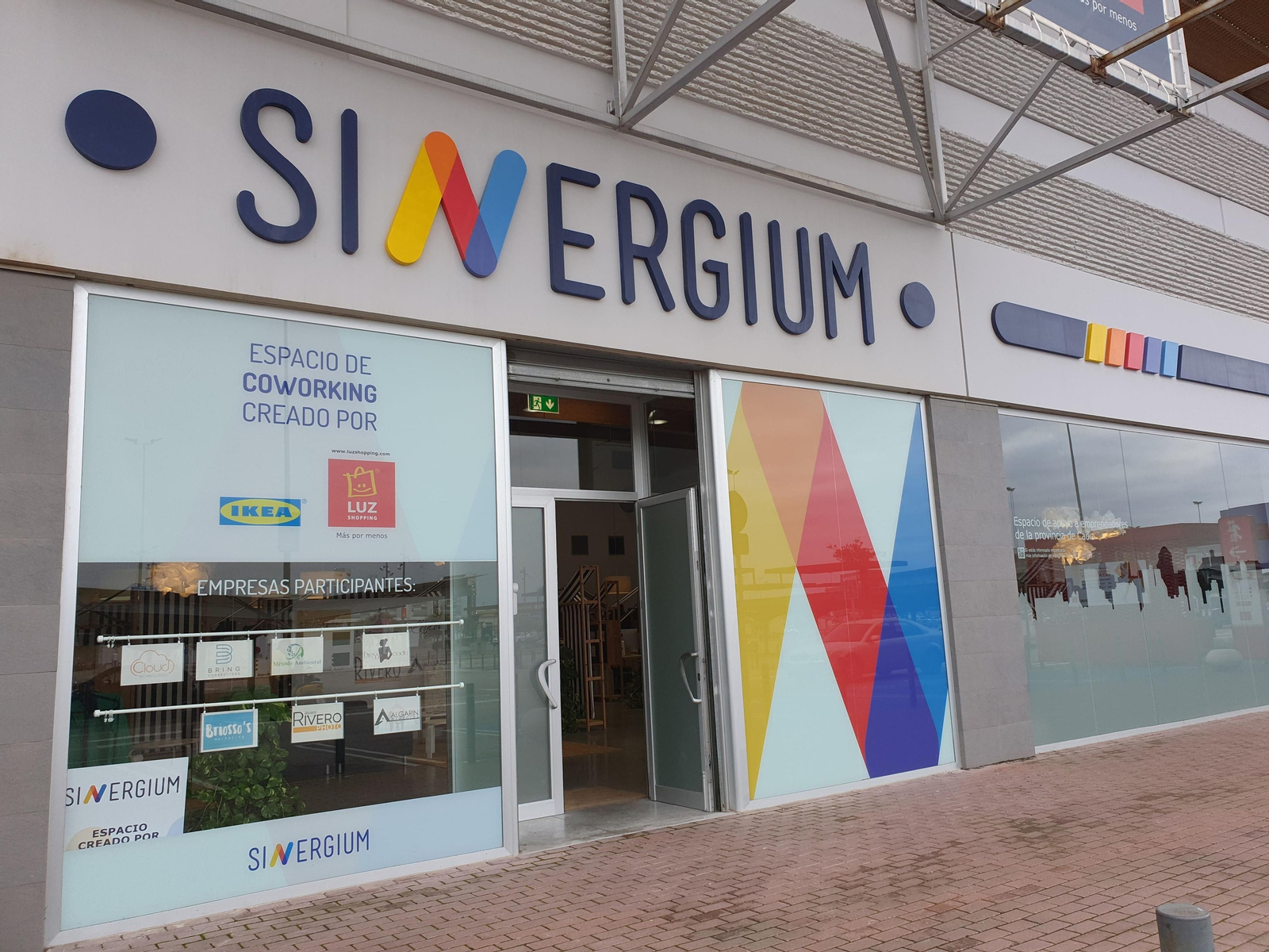 Fachada del 'Espacio Sinergium'.