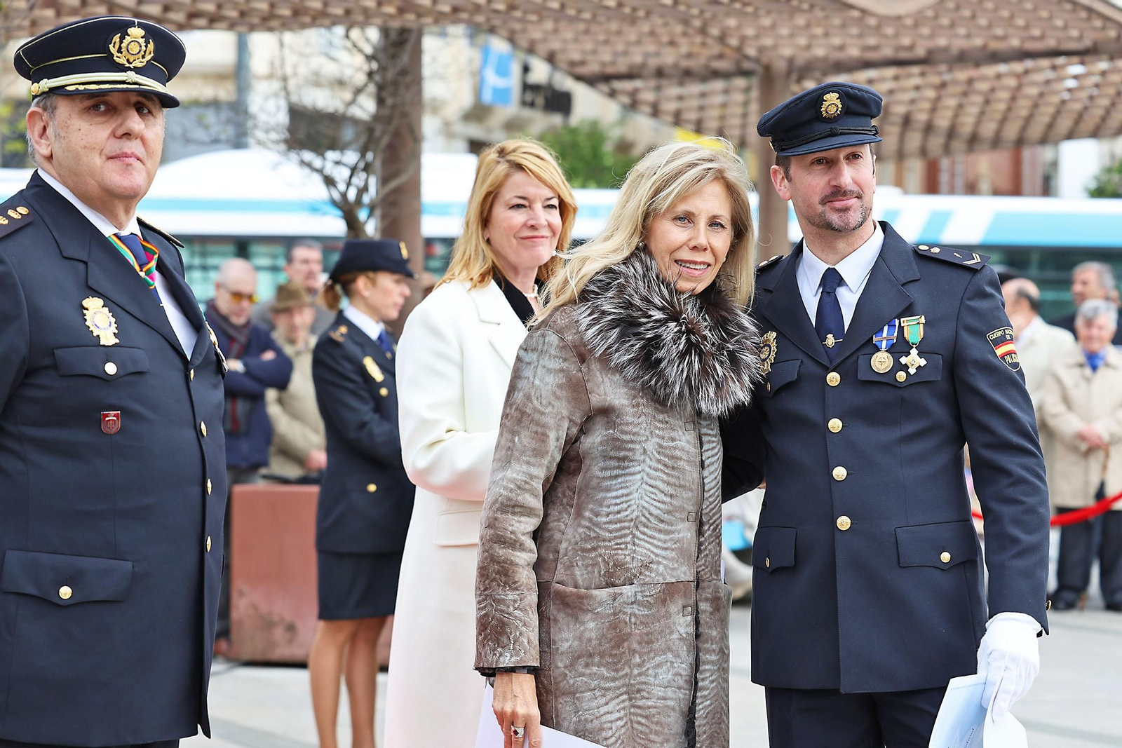 Imágenes del homenaje a a la Policía Nacional en su 201 aniversario