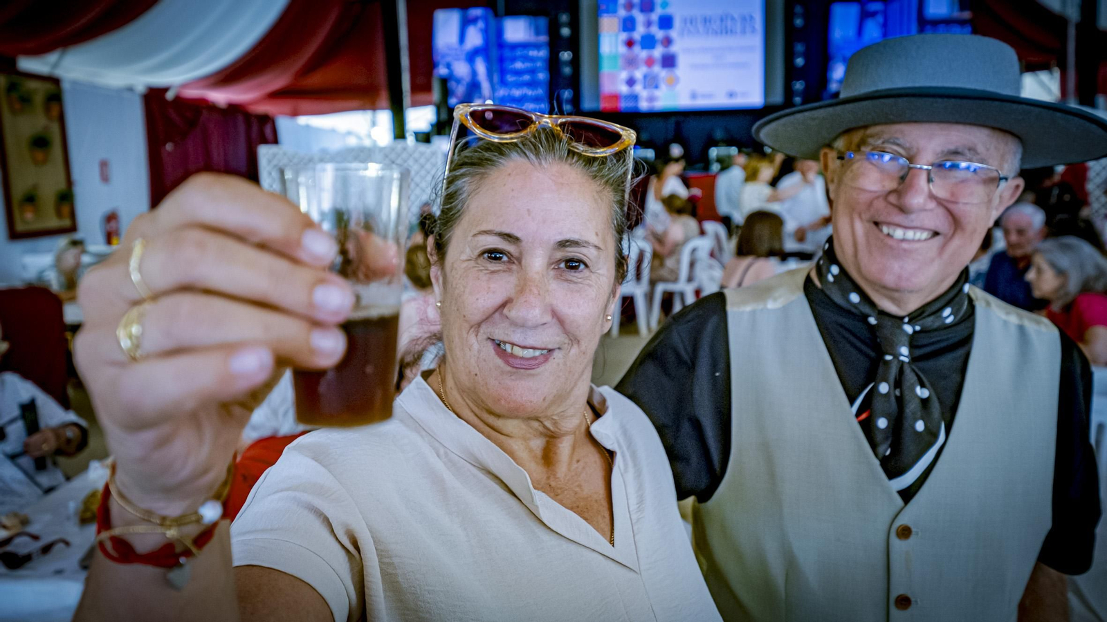 Búscate entre las imágenes del Día de la Mujer en la Feria de chiclana 2025