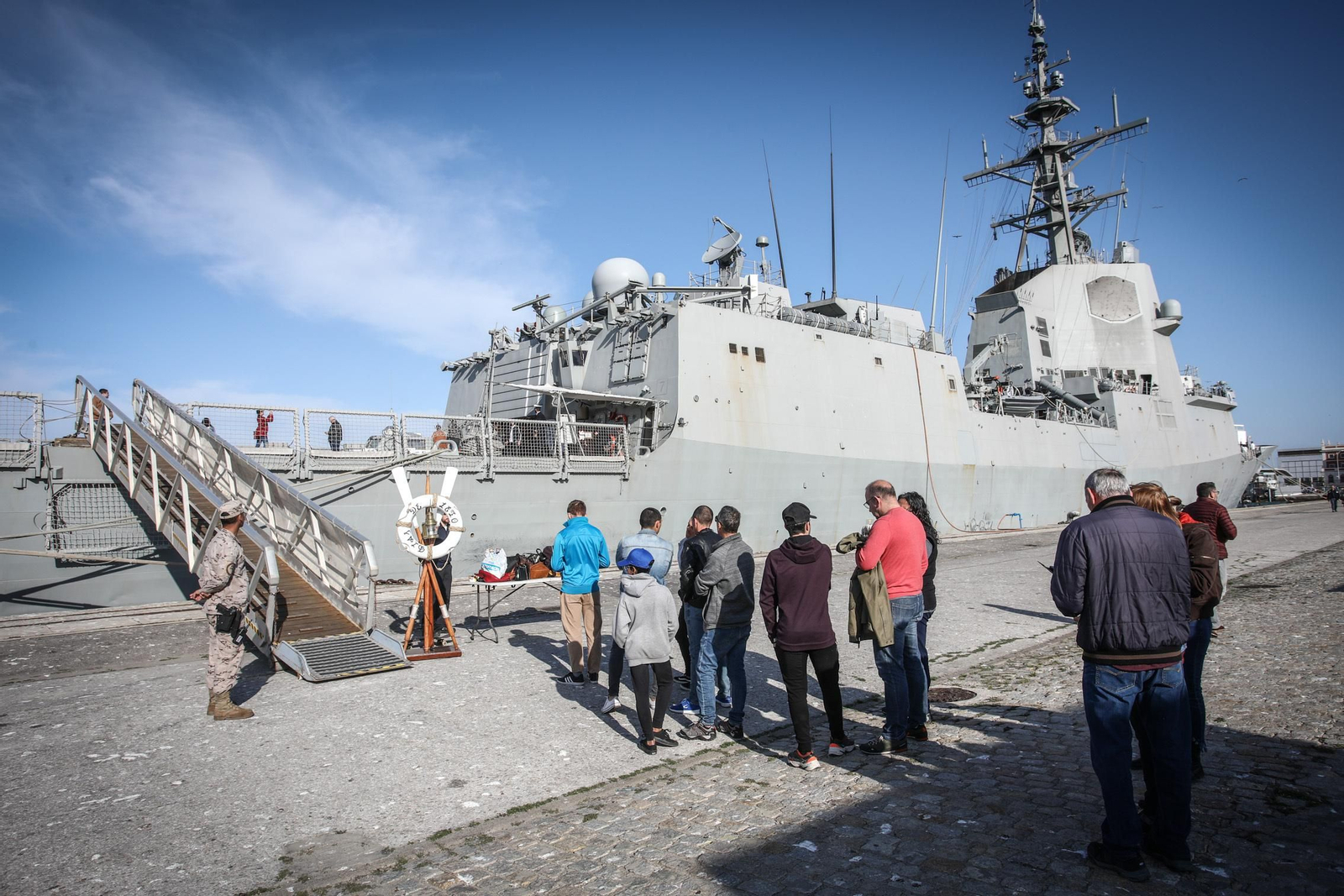 La armada rinde homenaje a Blas de Lezo