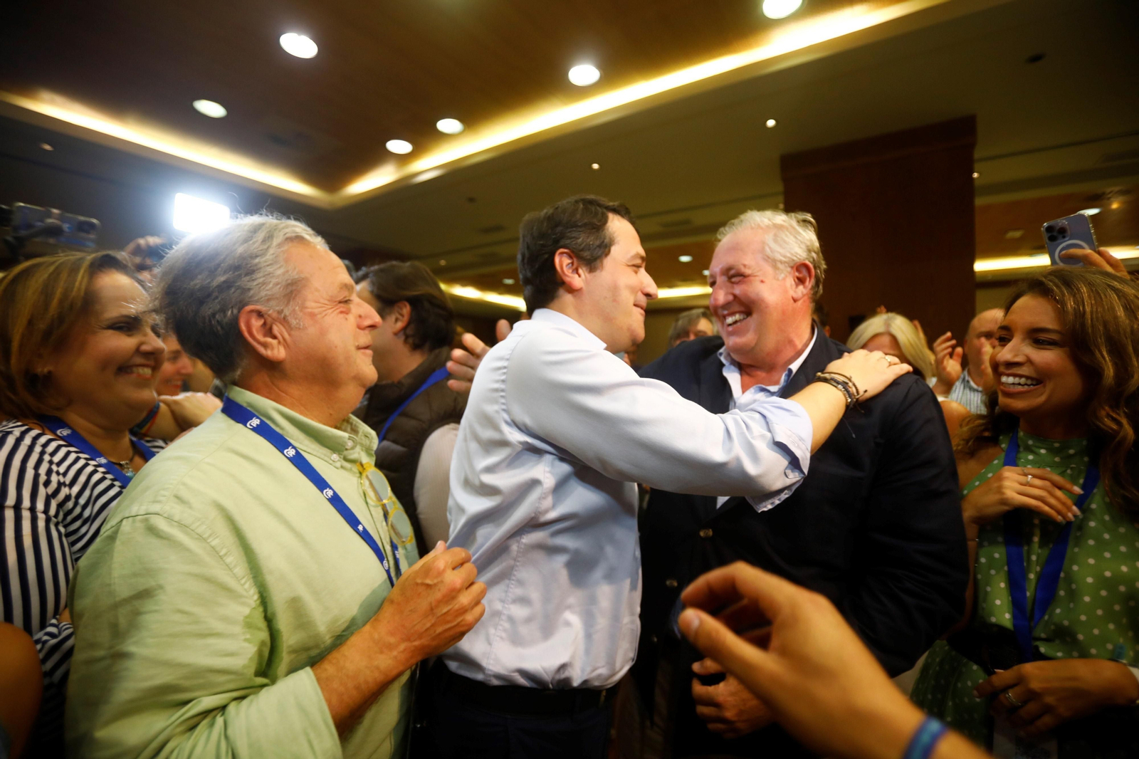 Bellido logra la mayoría absoluta en Córdoba, en imágenes