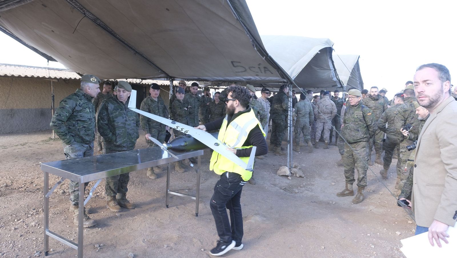 En imágenes: así entrena La Legión para combatir contra los drones