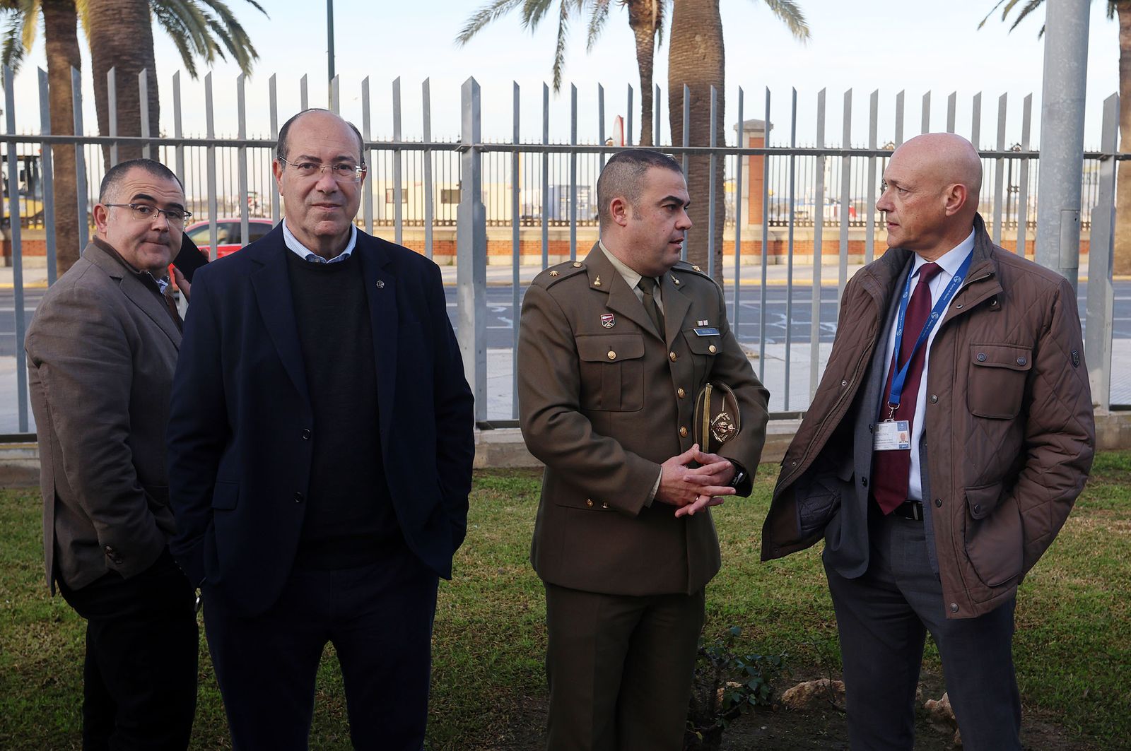 Imágenes de la recepción de los invitados al desayuno-coloquio con Jorge Paradela en el Foro Joly Andalucía