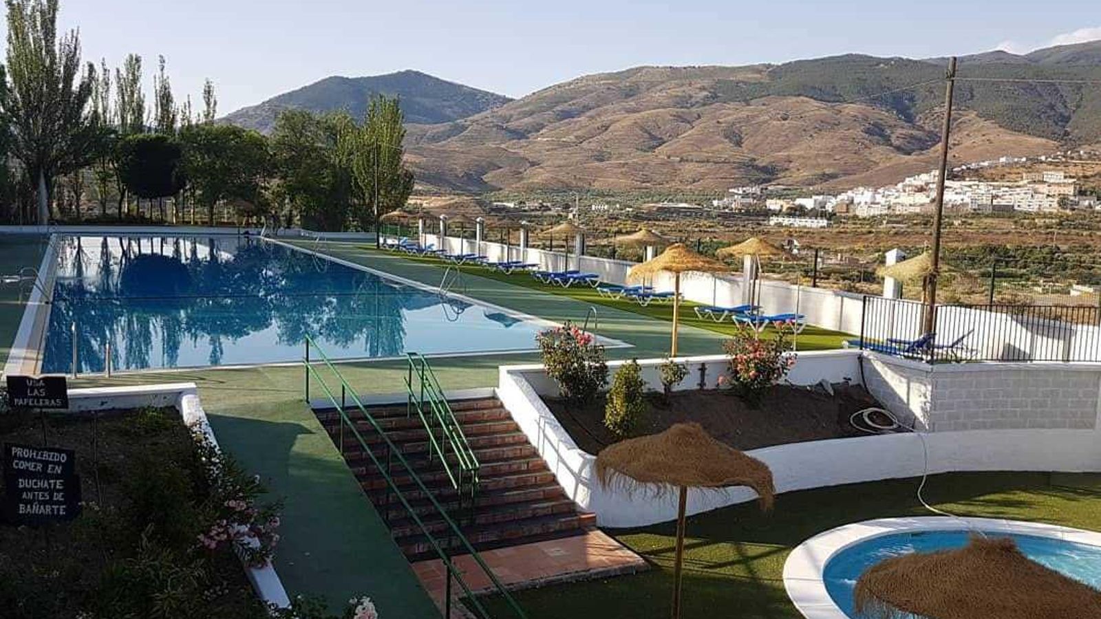 La piscina municipal de Abla es la más grande de la comarca del Nacimiento.