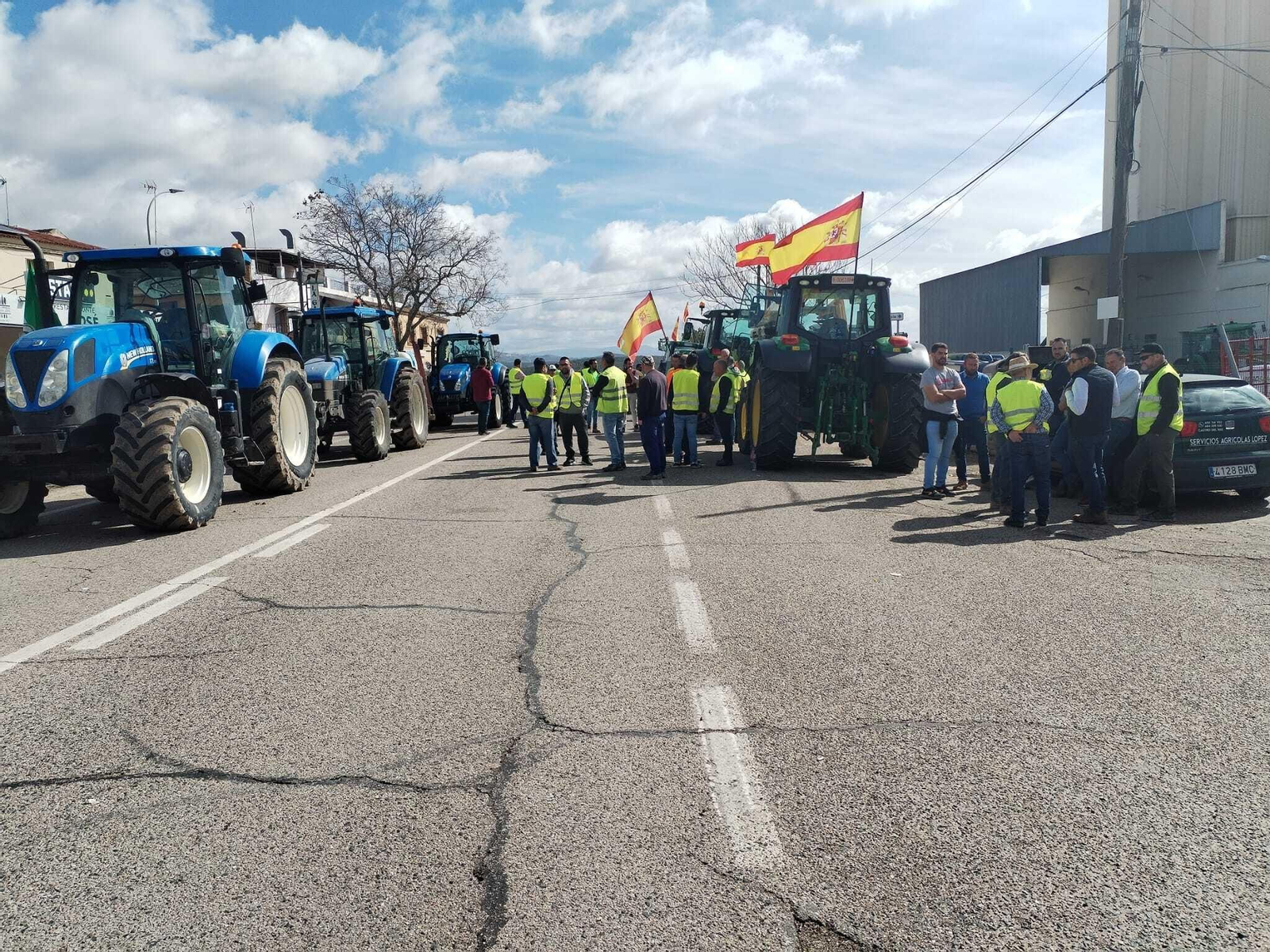 Las protestas de los agricultores en la provincia de Córdoba, en imágenes