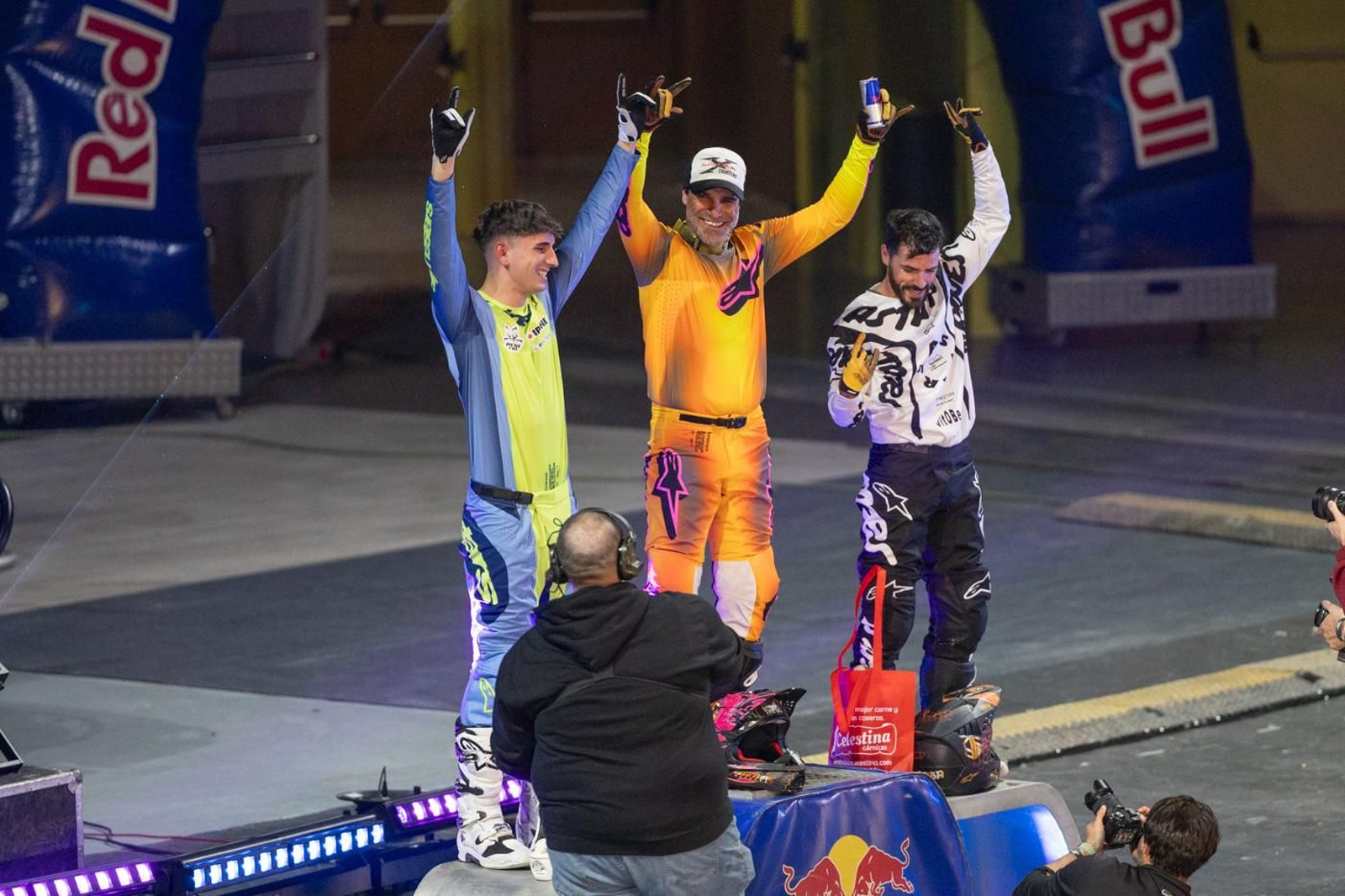 En imágenes: el Soloflow Freestyle enamora en Jaén con acrobacias y espectáculo en estado puro