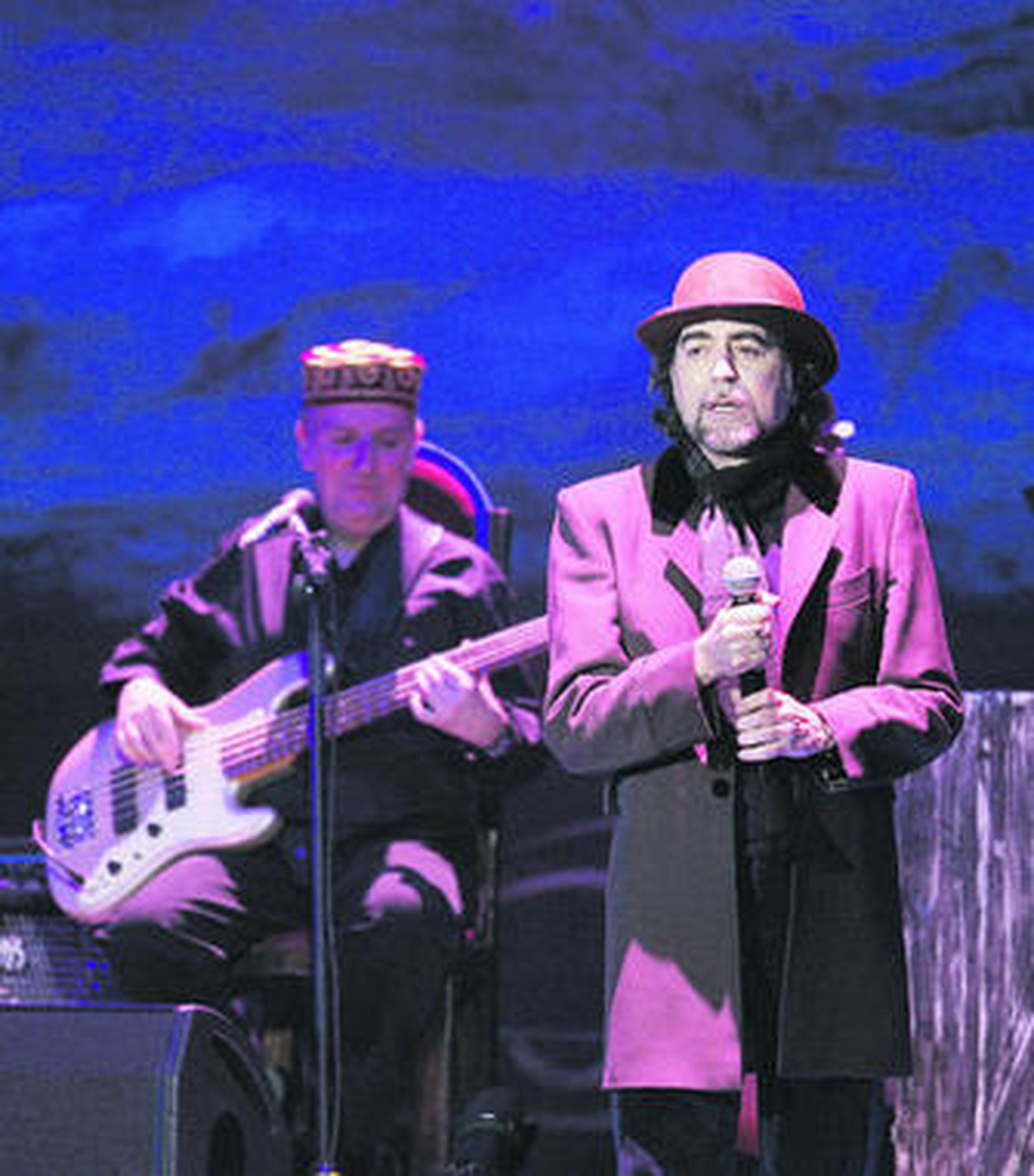 Joaquín Sabina, durante una actuación.