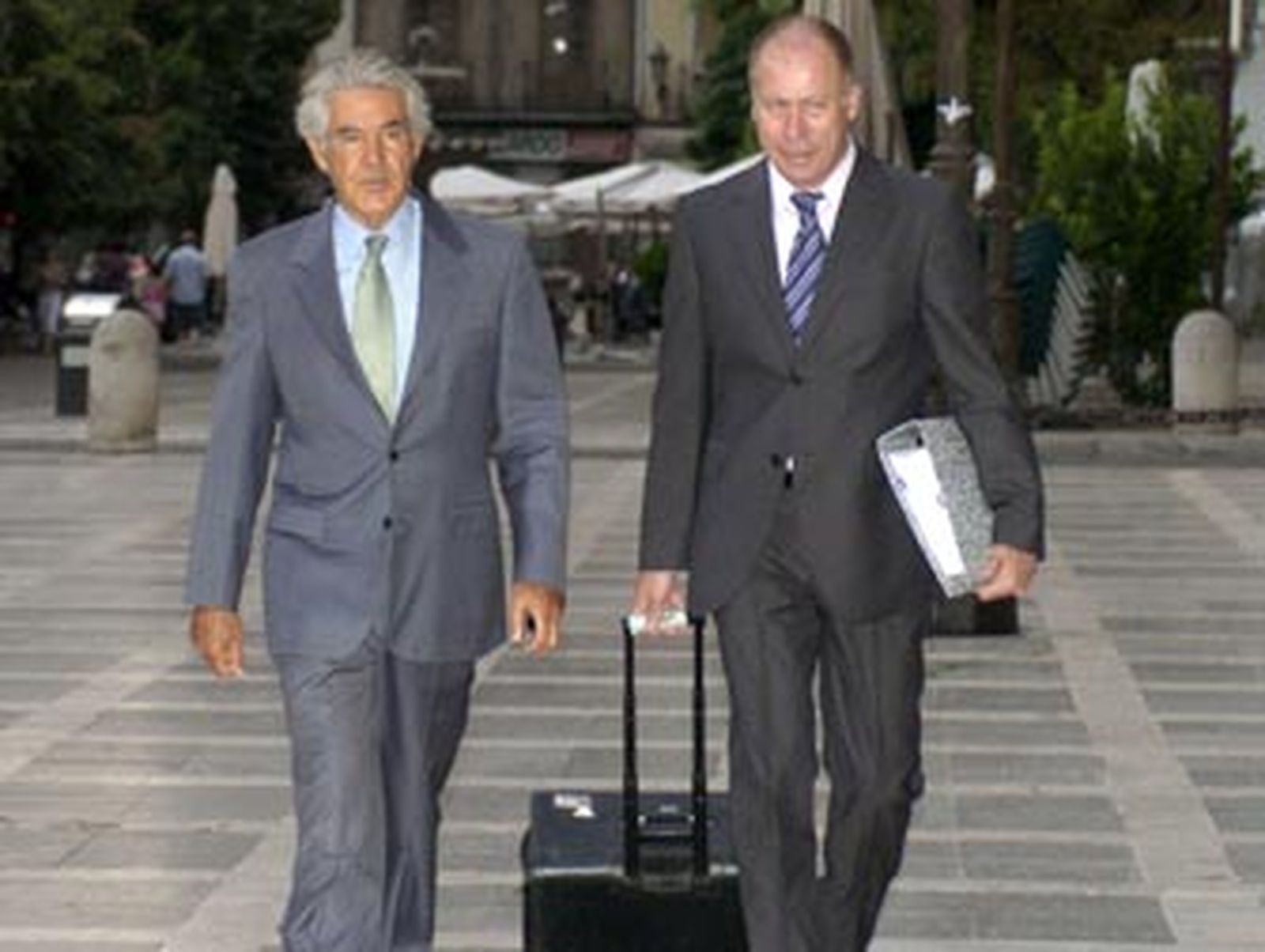 Ávila Rojas defiende ante el juez tener "las cuentas claras" con Hacienda