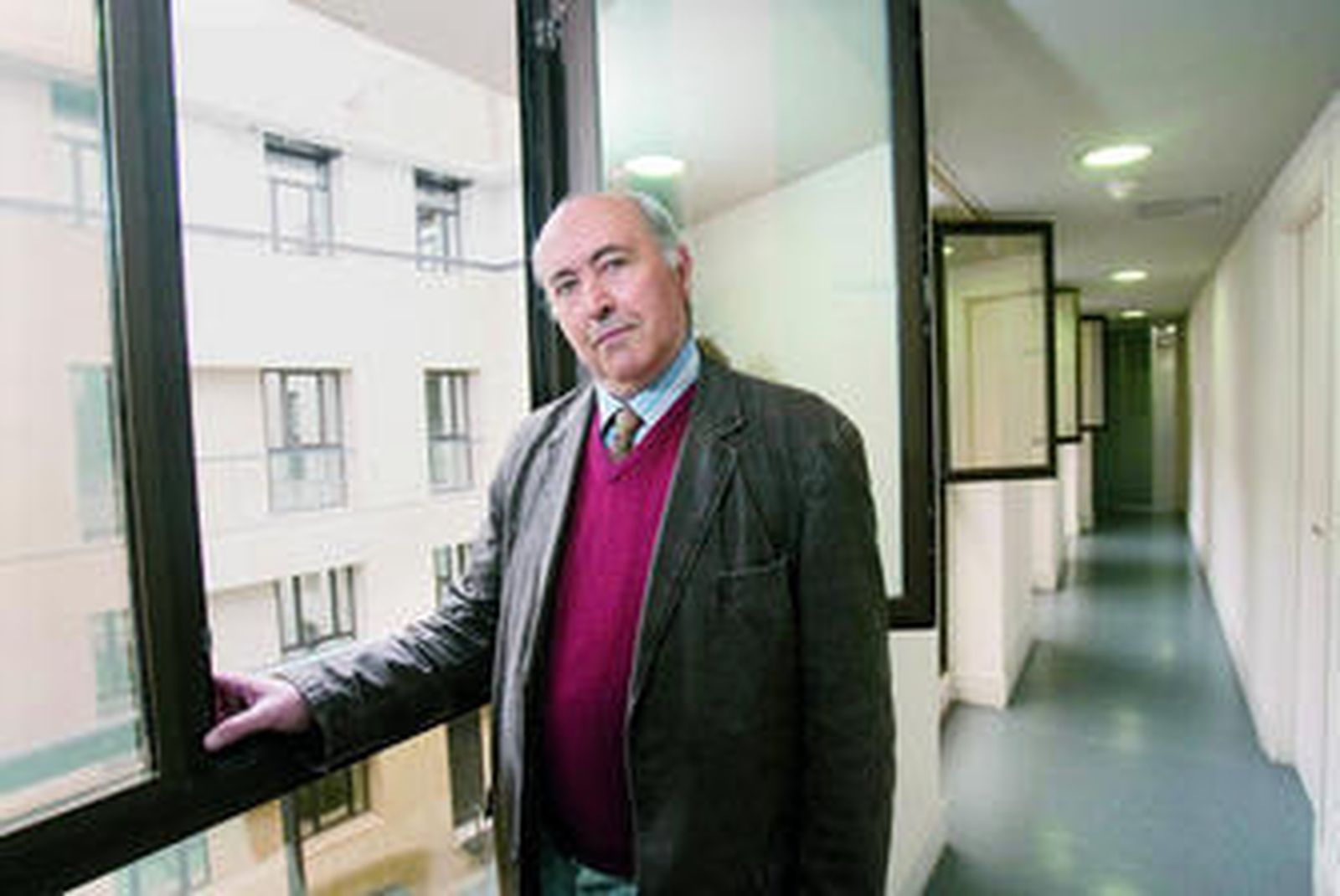 "Franco llegó tarde a Hendaya y Hitler se puso muy nervioso"