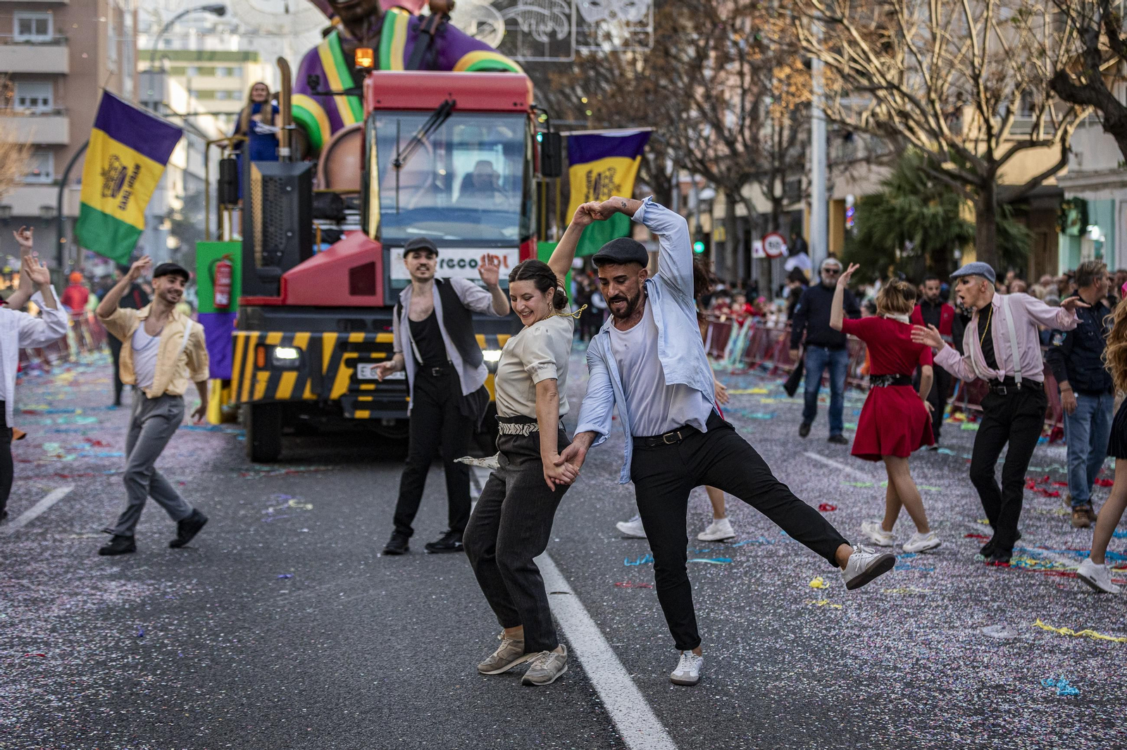 Búscate entre las mejores imágenes de la Cabalgata Magna