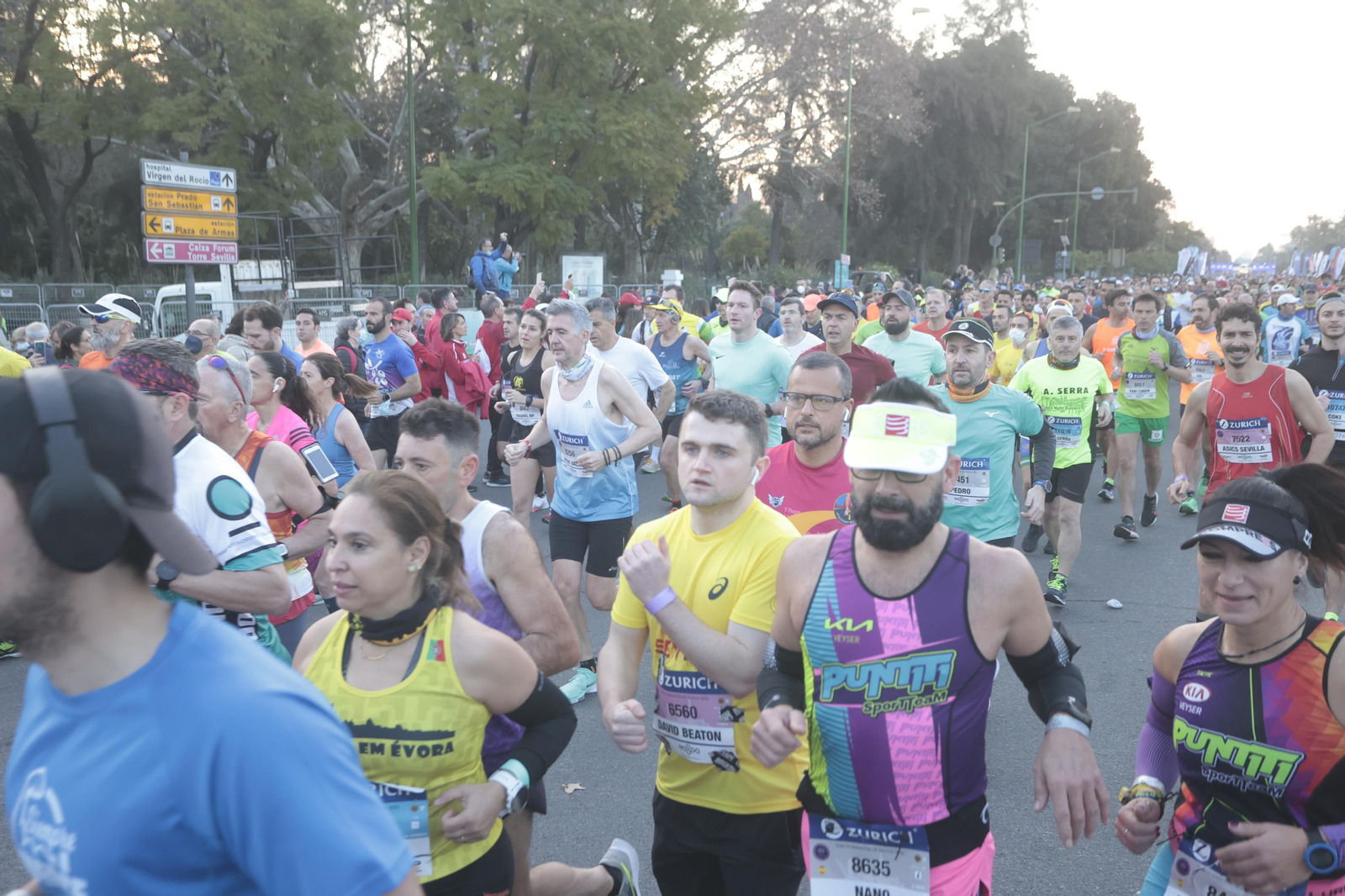 Las imágenes de la Maratón de Sevilla 2022 (4)