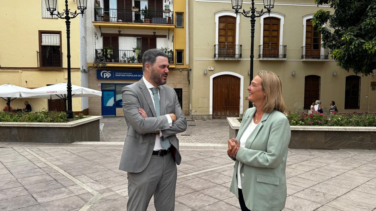 Carlos Rojas y Luisa García Chamorro durante una rueda de prensa