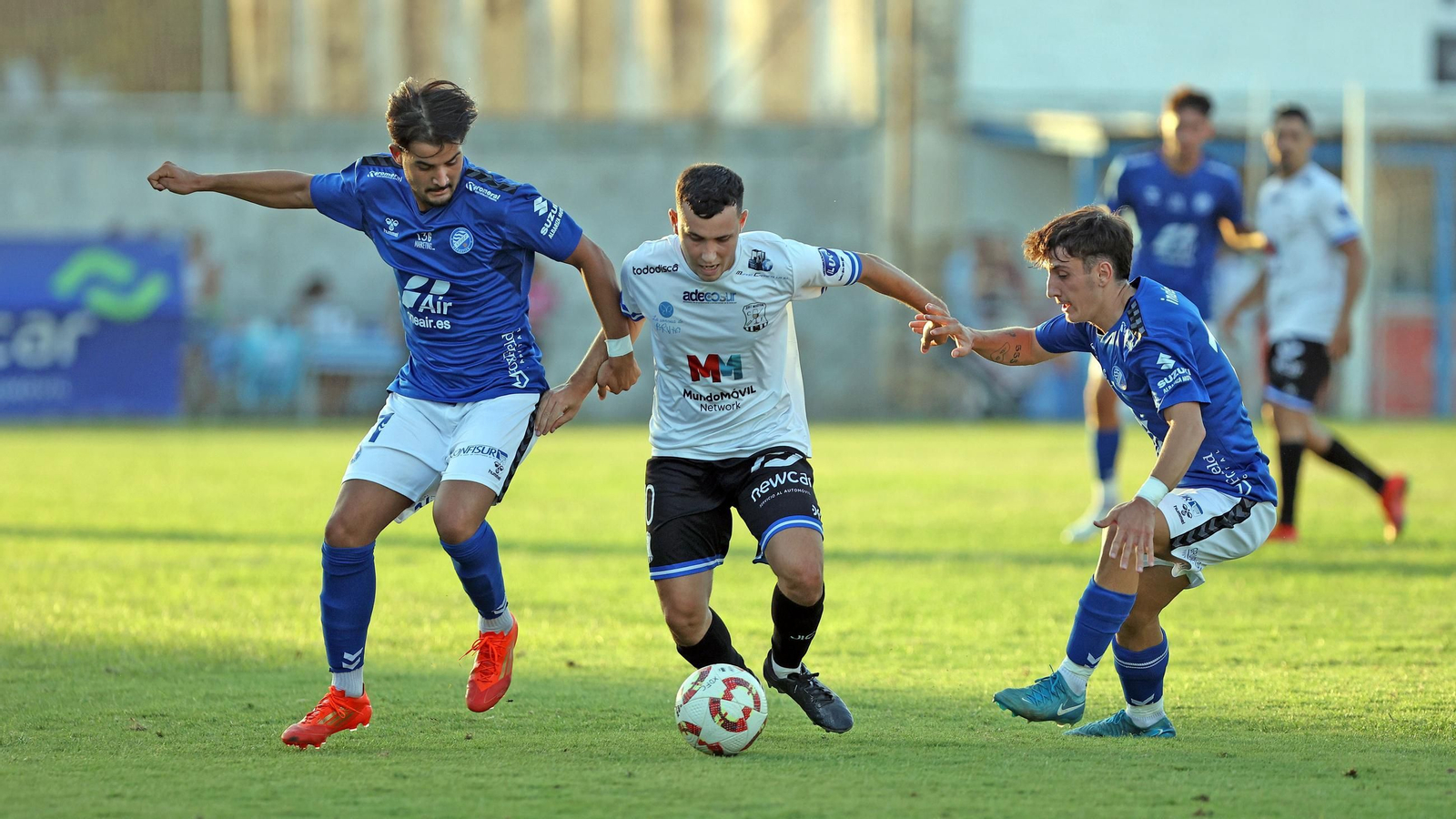 Imágenes del Trofeo de la Copa y la Venencia entre el Jerez Industrial y el Xerez DFC