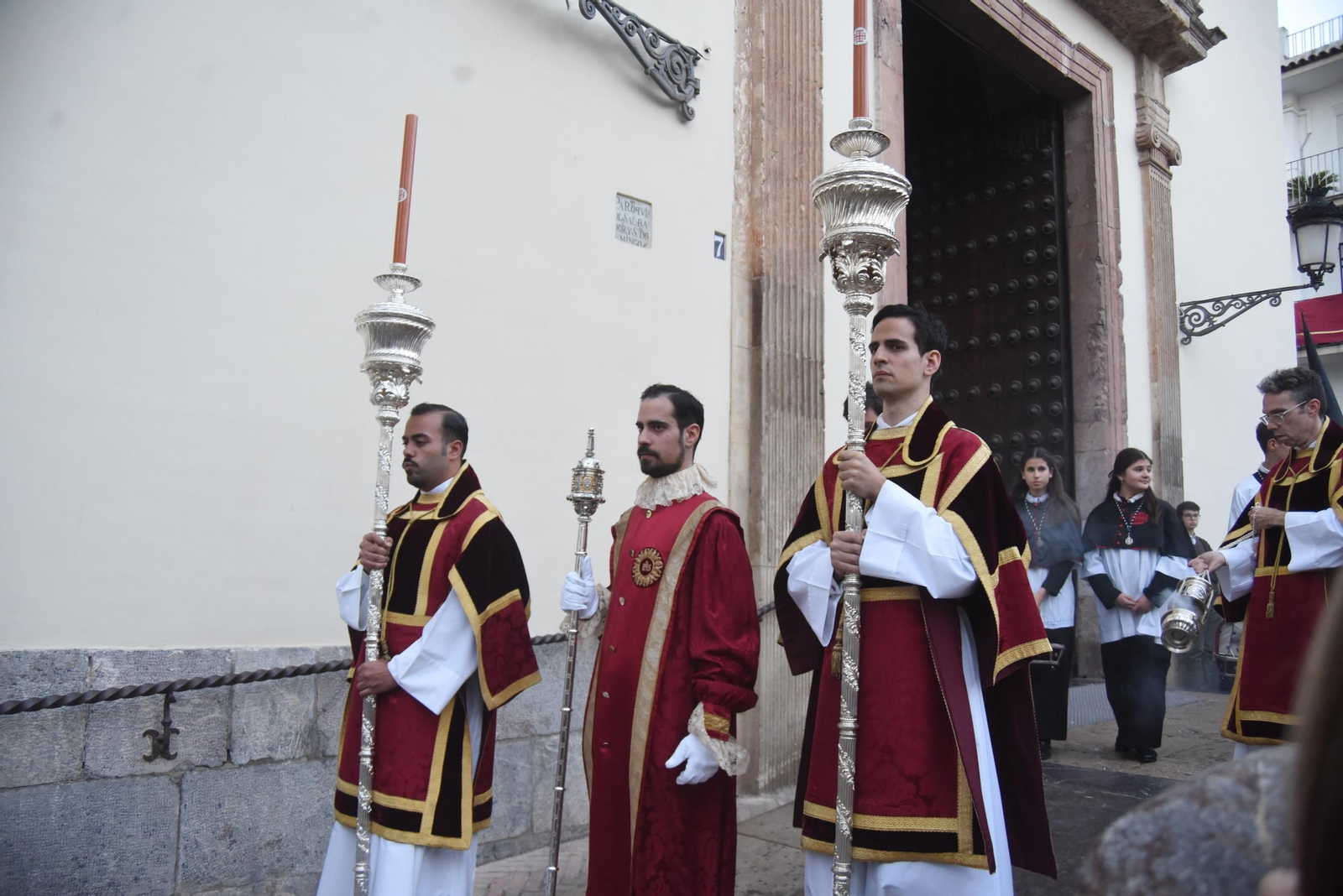 La procesión del Santo Sepulcro en este Viernes Santo de Córdoba, en imágenes