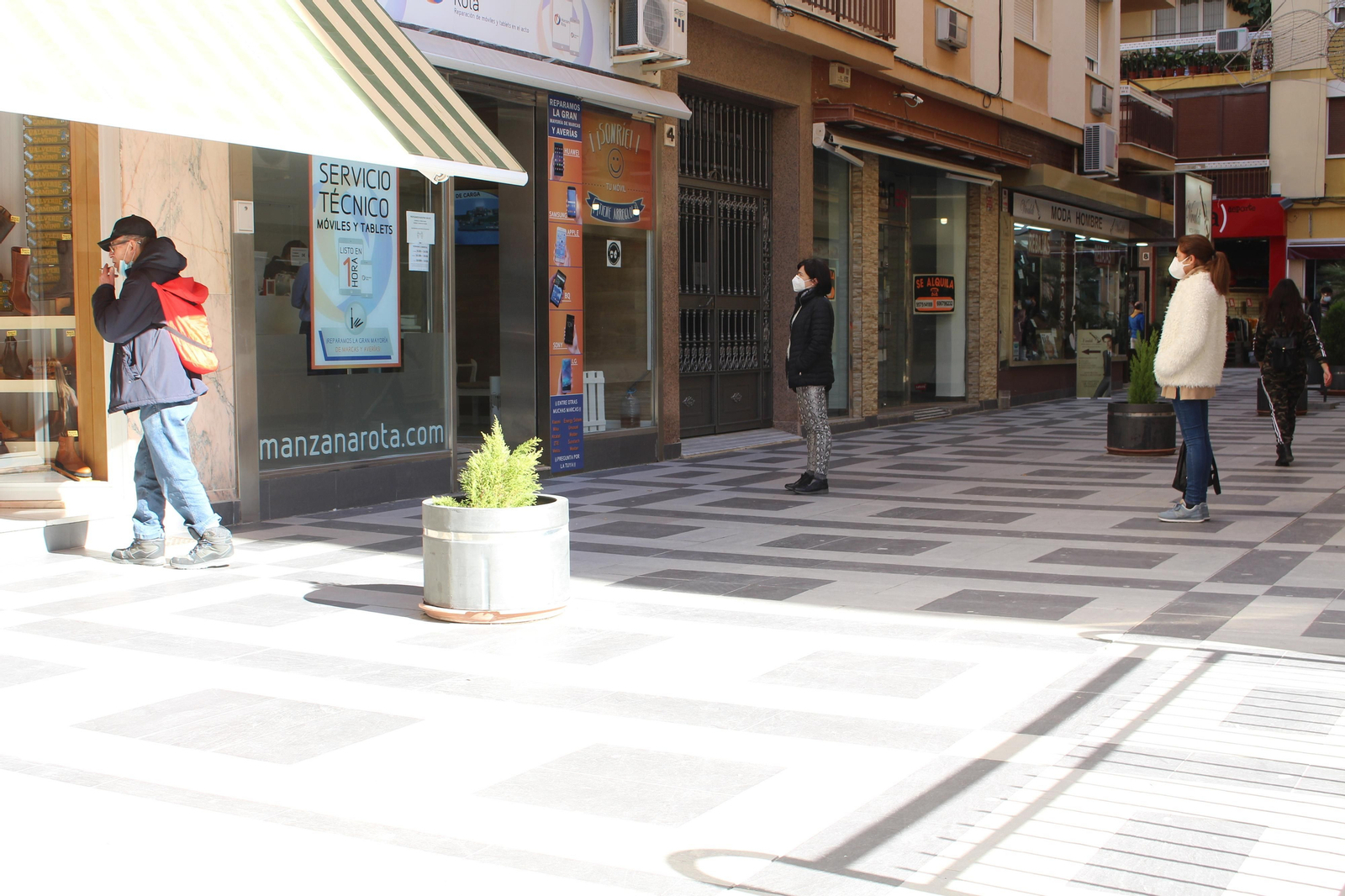 Fotografías: Lucena afronta un nuevo cierre perimetral