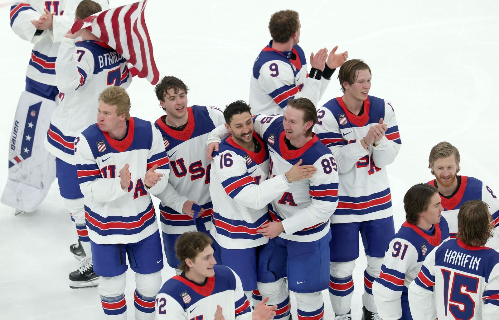 Las mejores fotos de los Juegos Olímpicos de invierno Milán Cortina d'Ampezzo 2026 | Ceremonia de clausura y jornada 17 y última