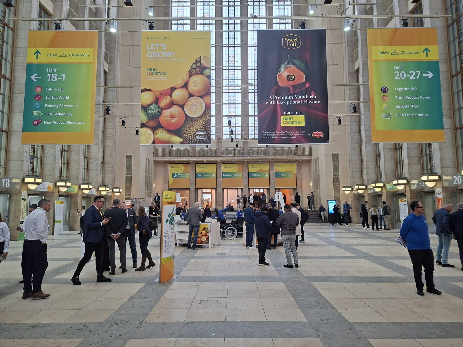 Así ha sido la primera jornada en Fruit Logistica: las imágenes del desembarco andaluz en Berlín