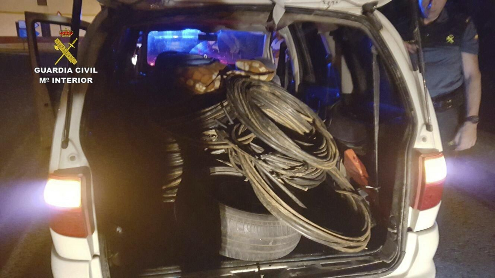 Dos detenidos sorprendidos 'in fraganti' robando cable de cobre en el Área Metropolitana de Granada