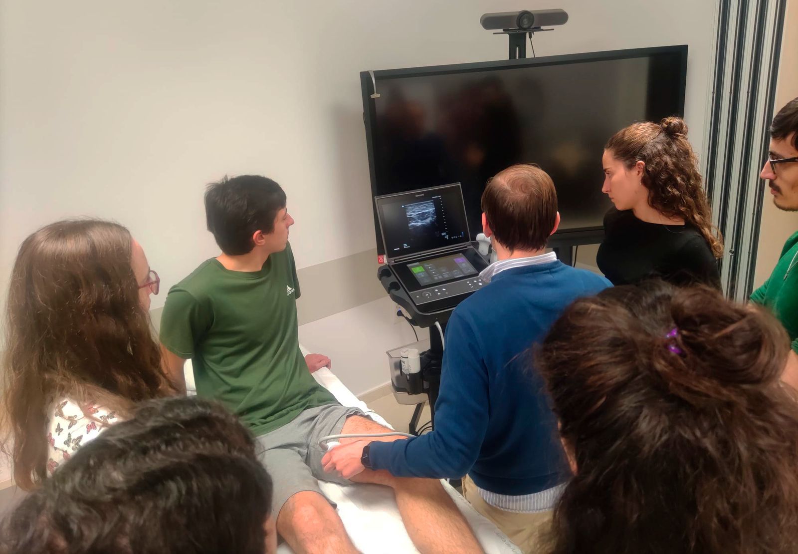 Residentes y facultativos expertos durante las IX Jornadas para Residentes de Anestesia Regional