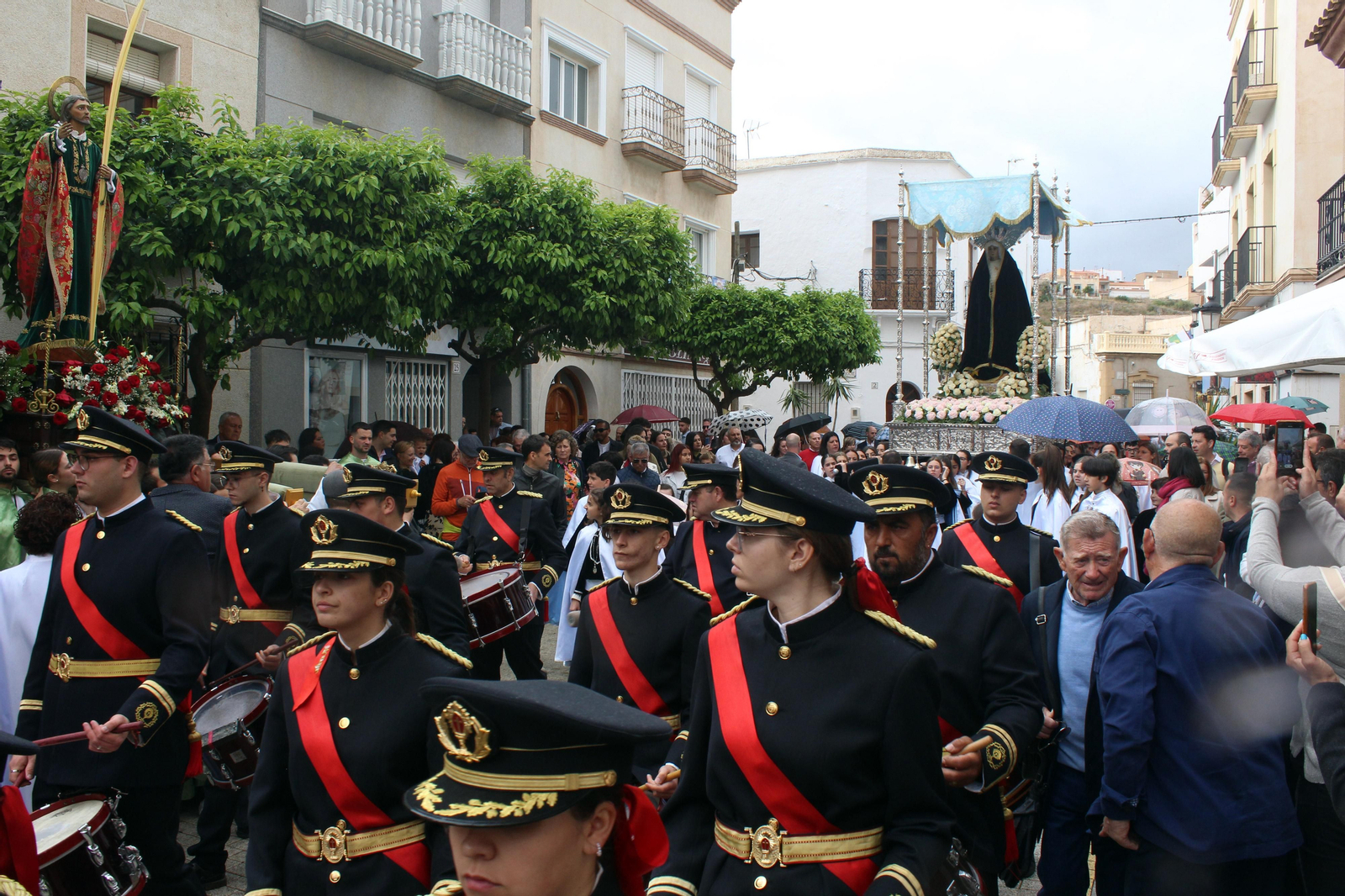 Las imágenes del Domingo de Resurrección en Turre: carreras de San Juan