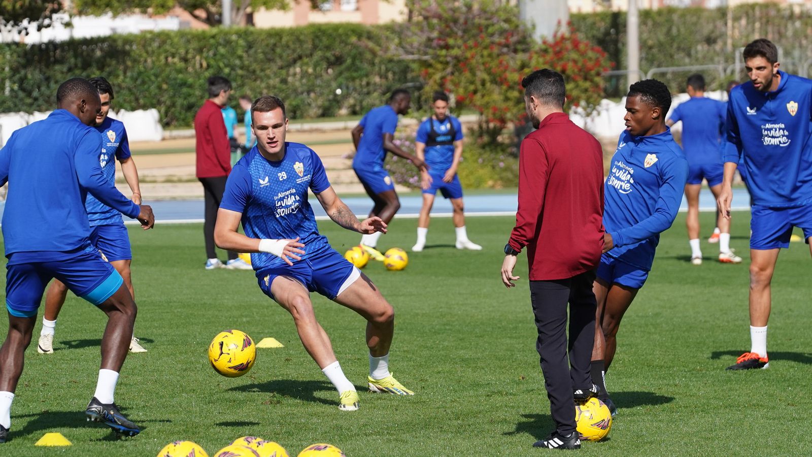 Marezi, con un vendaje especial en su mano derecha.