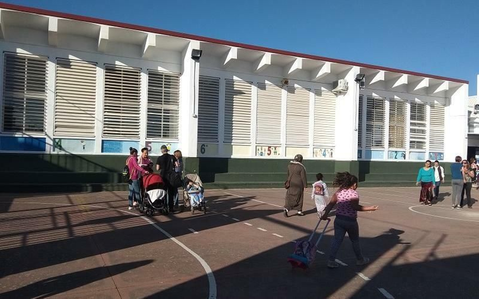Patio del colegio San José de Calasanz de Lucena.
