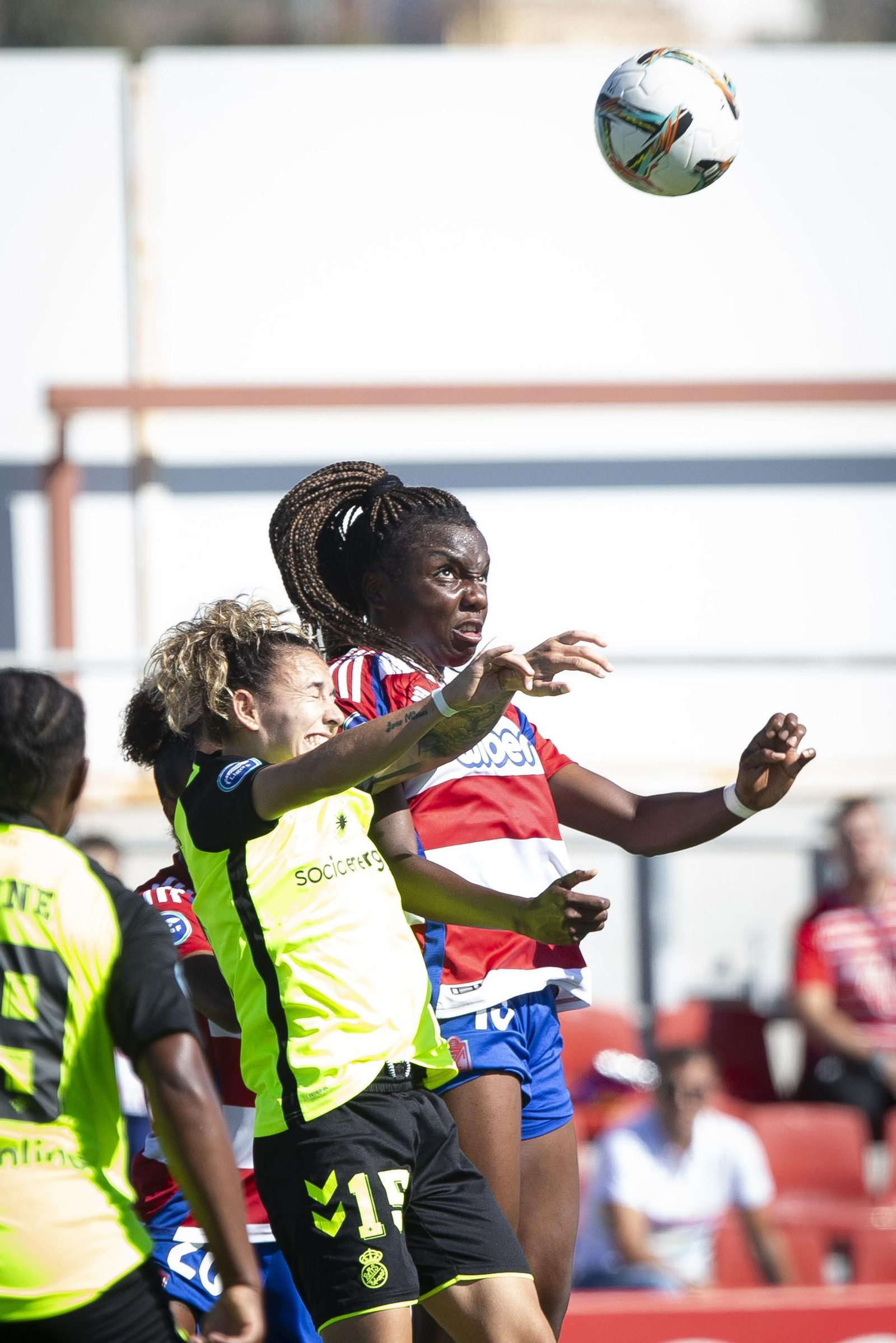 Las mejores imágenes del derbi Granada CF Femenino-Real Betis