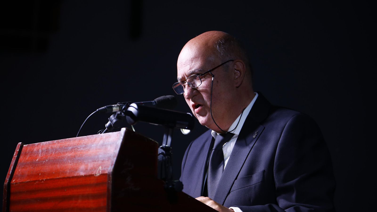 José Luis Romero durante la exaltación de la saeta en la plaza de Capuchinos.