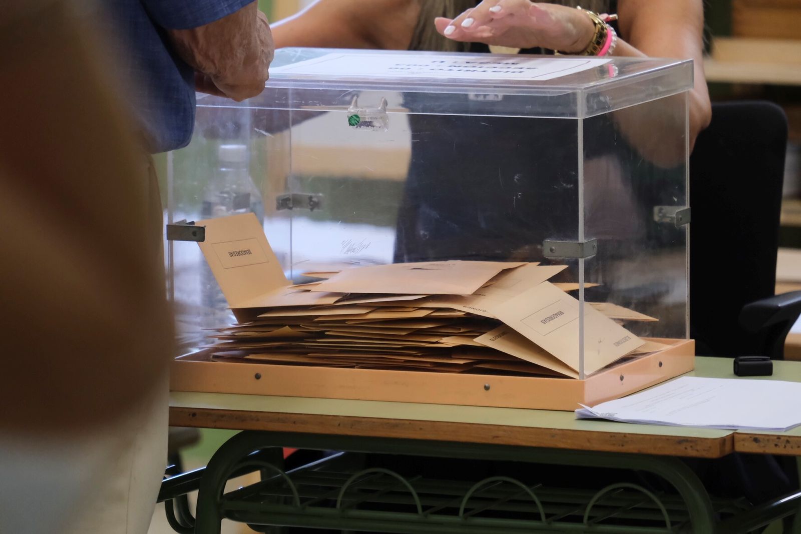 La jornada electoral en Córdoba, en imágenes