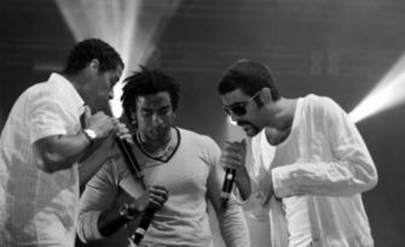 Orishas (arriba a la izquierda), David Morales (arriba a la derecha), Dorantes (abajo a la izquierda) y Kenny Garrett.