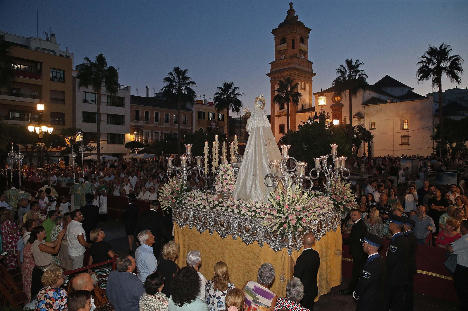 La Magna Mariana de Algeciras por la Plaza Alta, en imágenes