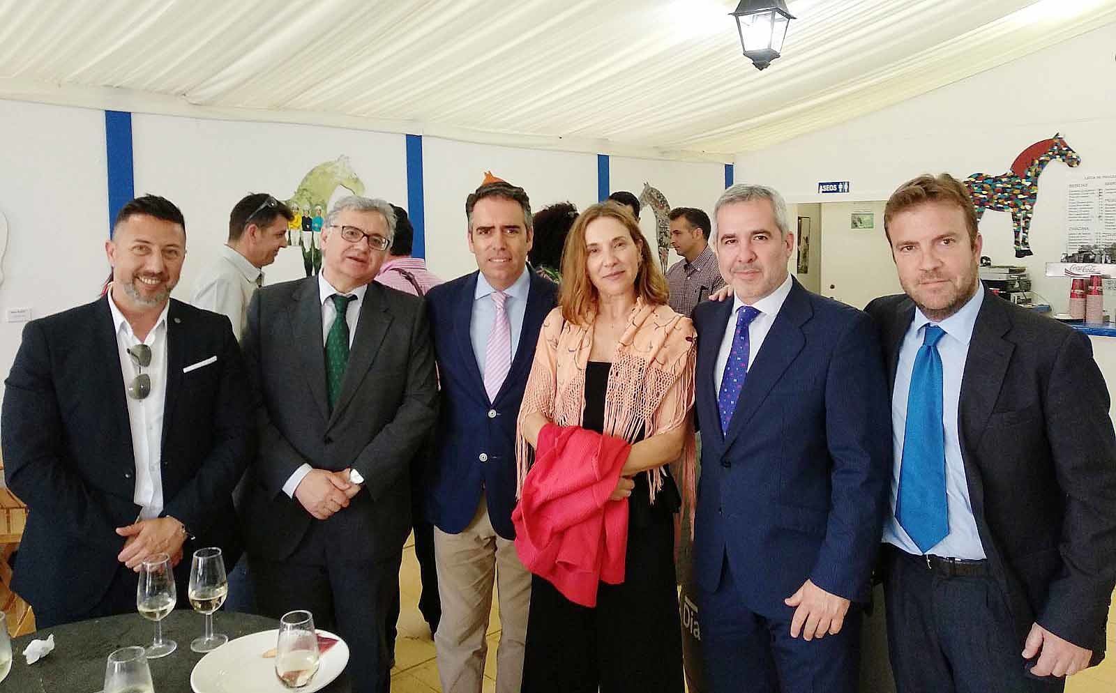 Antonio Yélamo, Lourdes Acosta, Diego Suárez, Fernando Pérez Monguió y Fernando Gómez, directivos de la Cadena Ser.