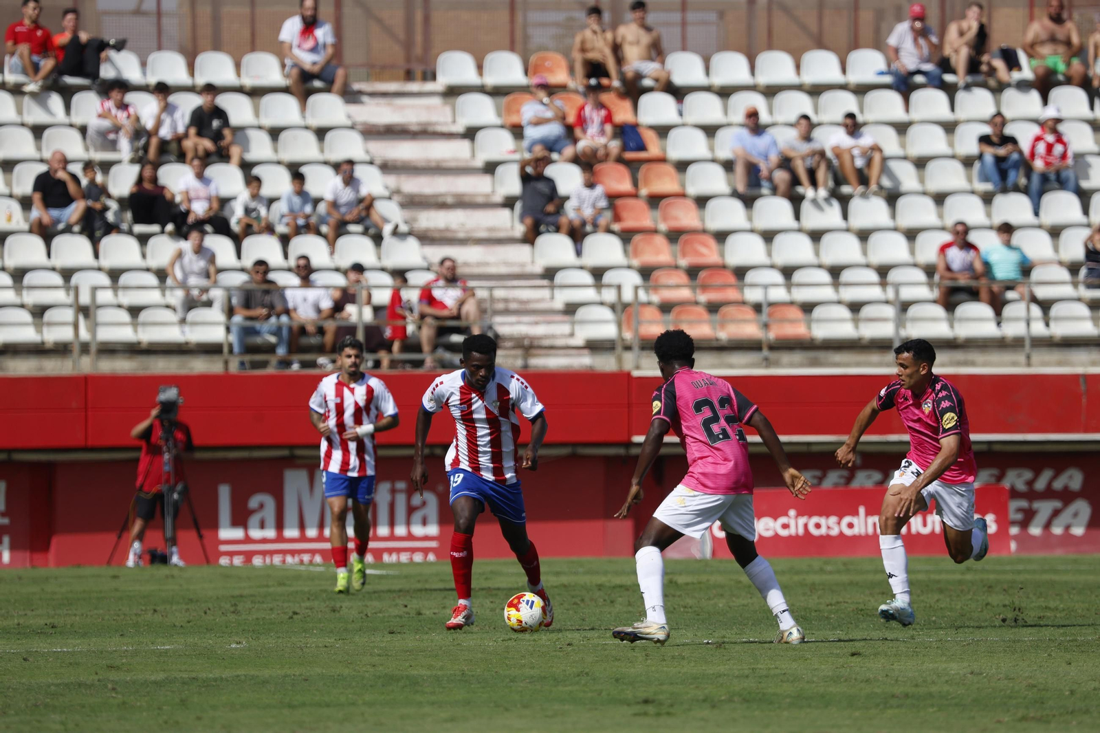 Las mejores fotos del Algeciras CF - Sabadell de Primera Federación
