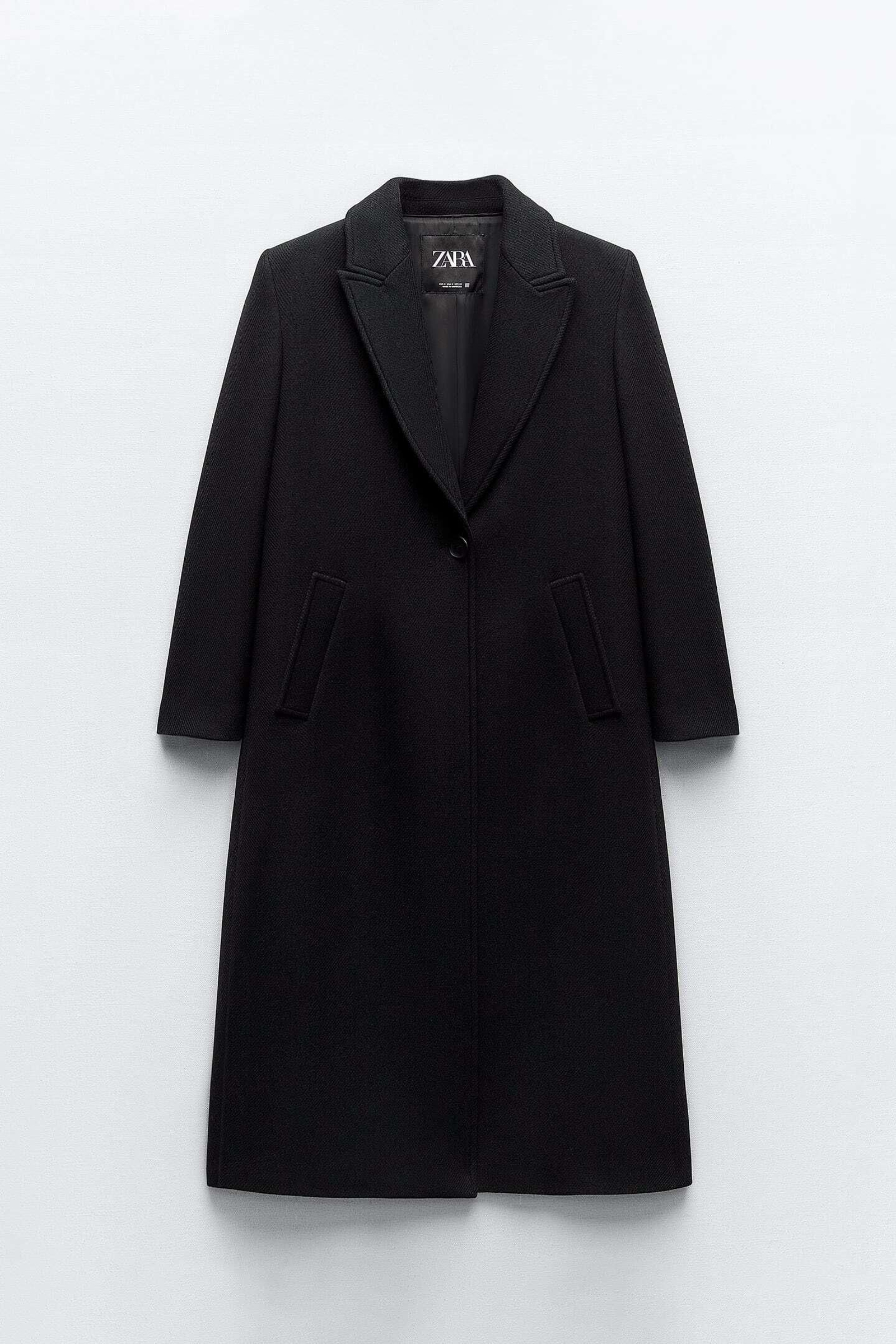 Abrigo negro de lana de Zara. Abrigo negro de lana de Zara.