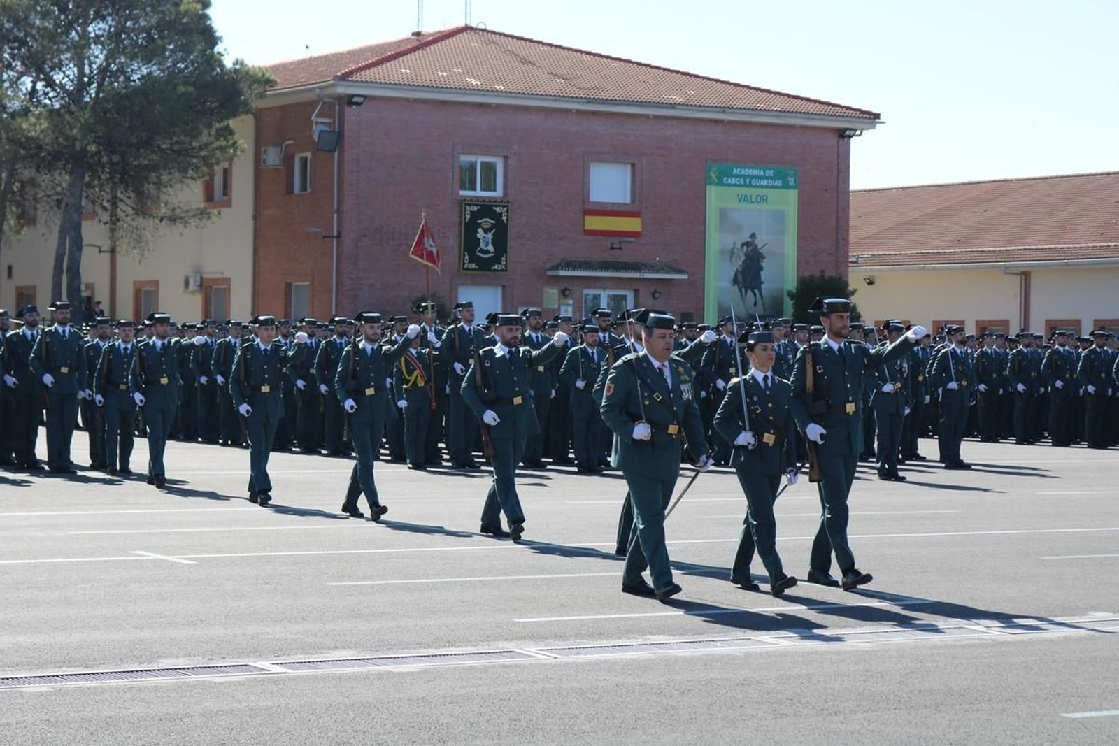 En imágenes: así ha sido la jura de bandera de la Guardia Civil presidida por el rey Felipe VI