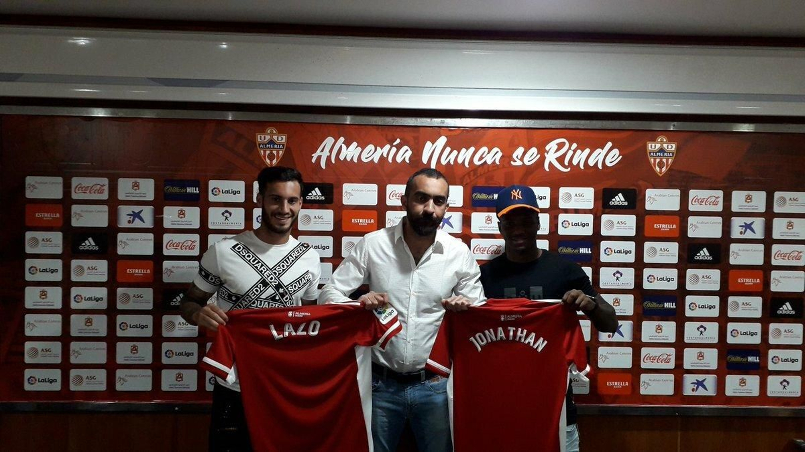 El extremo gaditano y el lateral brasileño han sido presentados  como rojiblancos por Mohamed El Assy