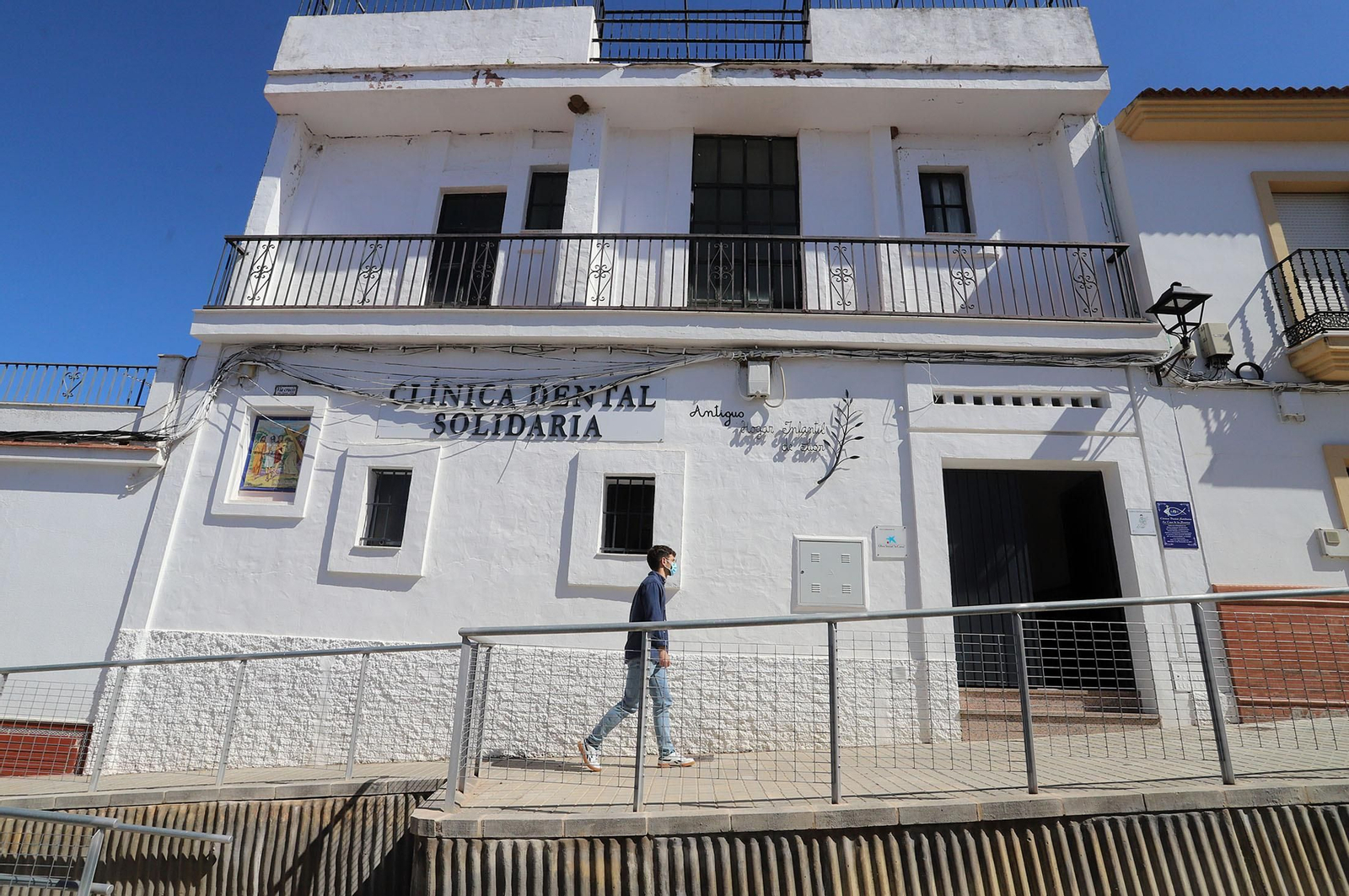 Imágenes de la Clínica Dental Solidaria en Gibraleón