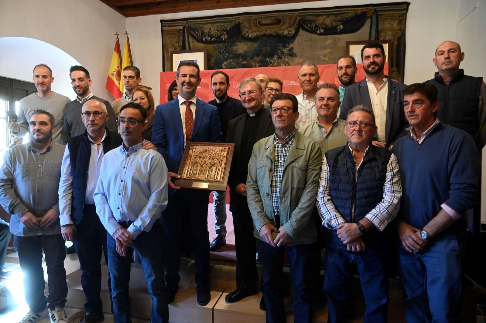 El reconocimiento a quienes lucharon contra el incendio de la Mezquita de Córdoba, en imágenes