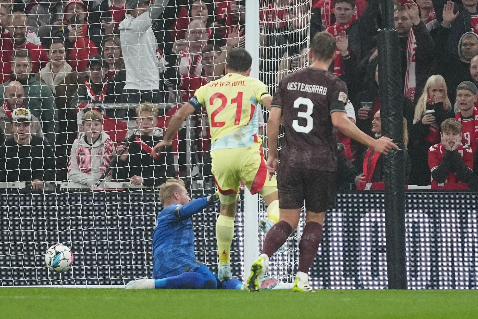 Las fotos del Dinamarca - España