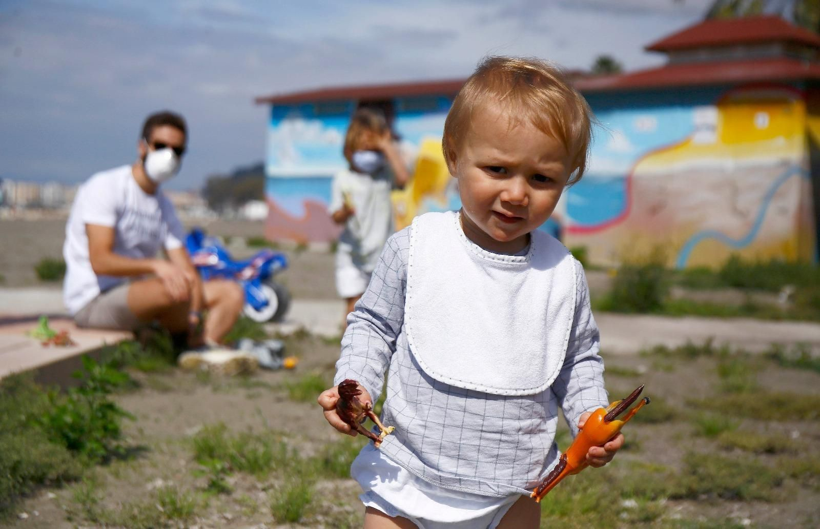 Coronavirus en Málaga: Los niños vuelven a la calle tras un largo confinamiento, en fotos