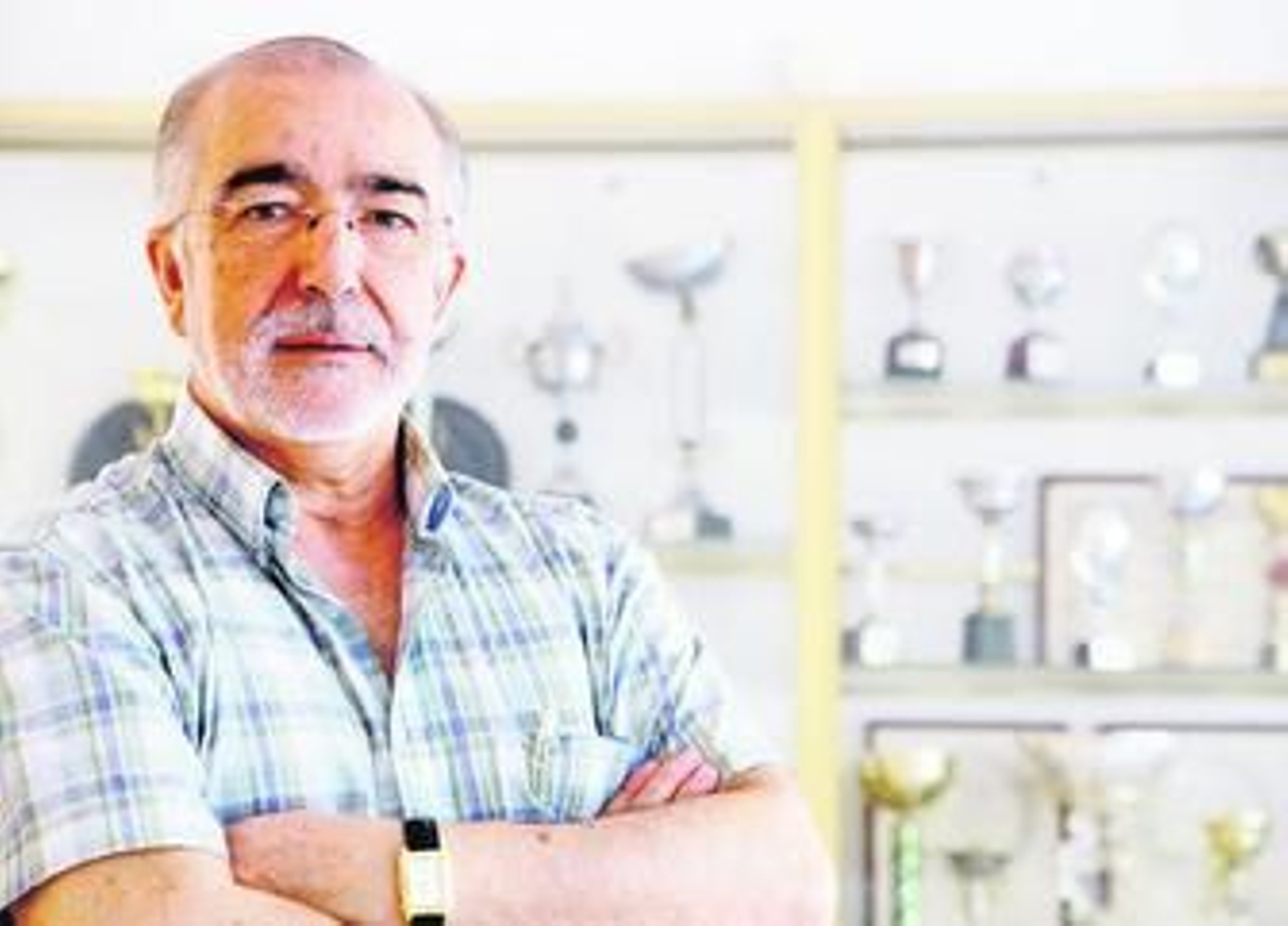 El profesor y director del colegio de La Unión, en uno de los rincones del centro.