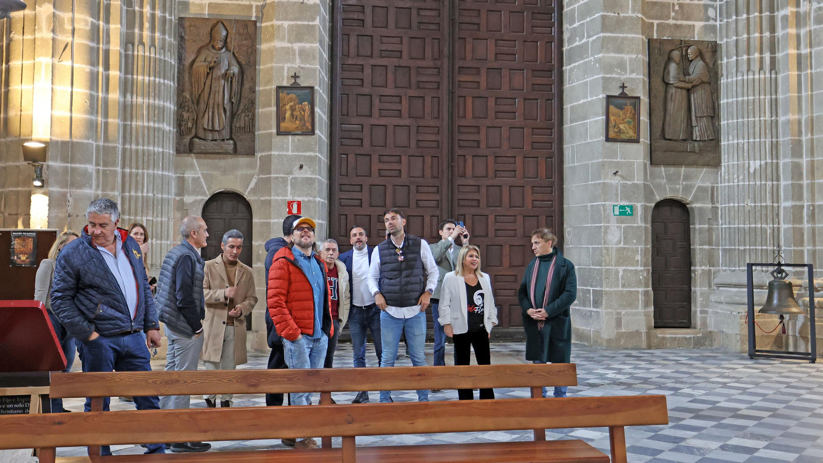Visita a Jerez de famosos y artistas con el empresario José Luis López y Mamen Sánchez