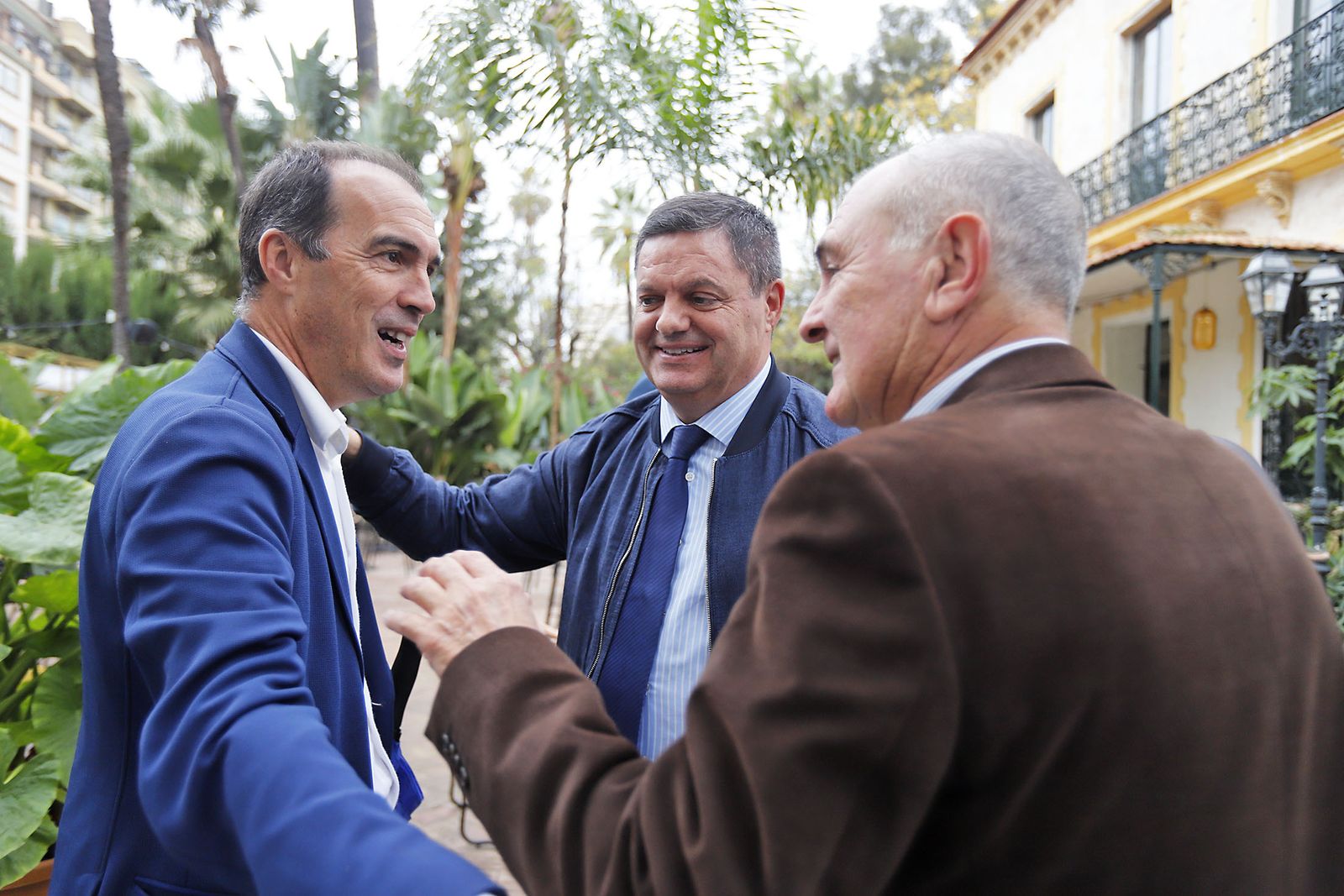 Imágenes de la recepción del Foro Gerardo Rojas de Huelva Información